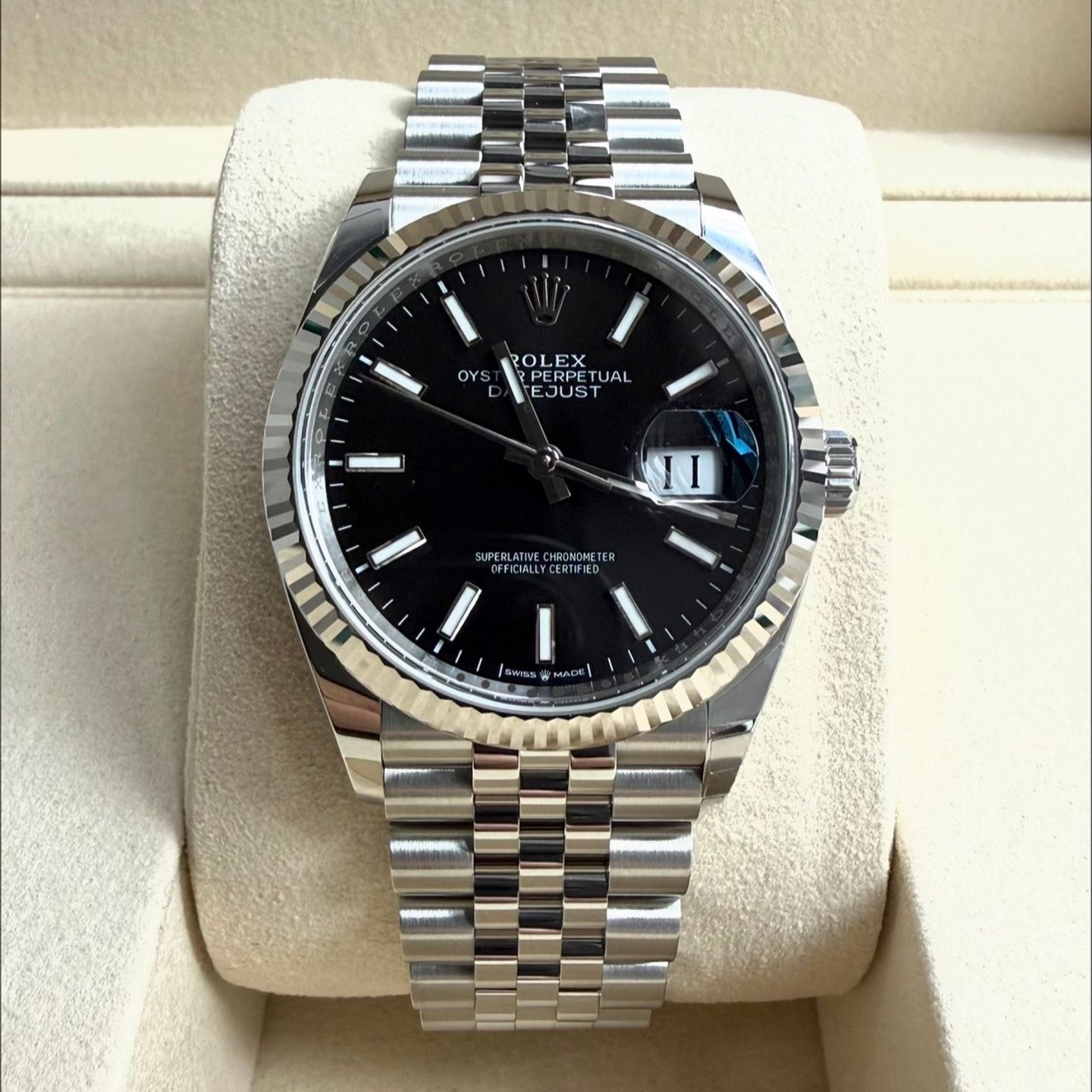Rolex Datejust 36 126234 (2025) - Black dial 36 mm Steel case (1/5)