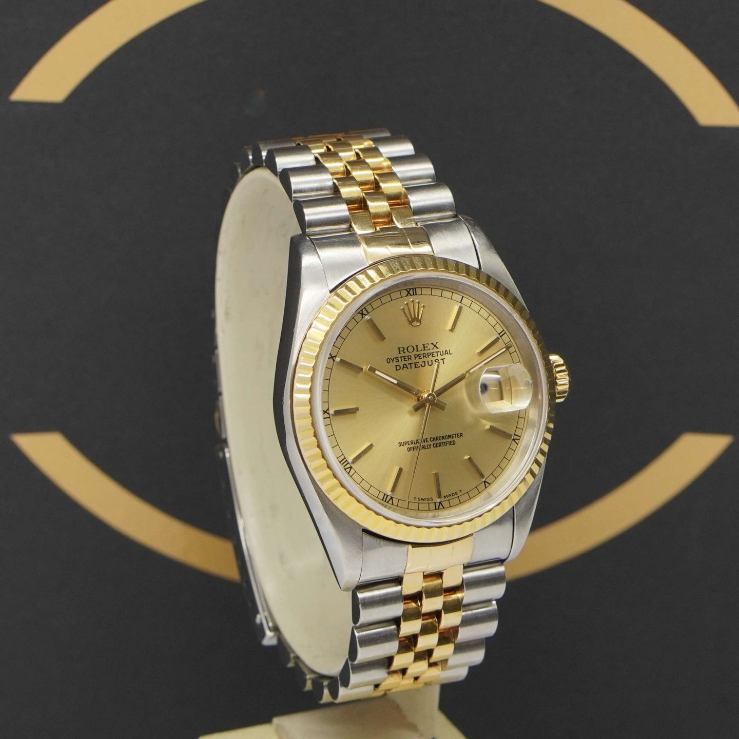 Rolex Datejust 36 16233 (1995) - Goud wijzerplaat 36mm Goud/Staal (2/6)