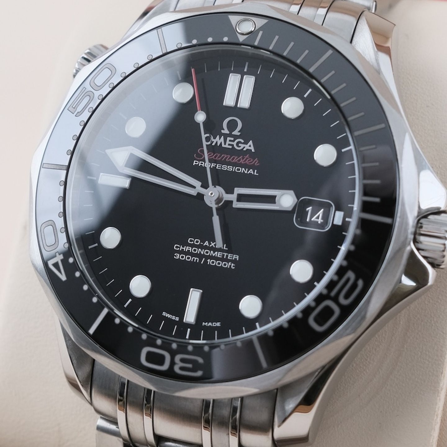 Omega Seamaster Diver 300 M 212.30.41.20.01.003 - (4/8)