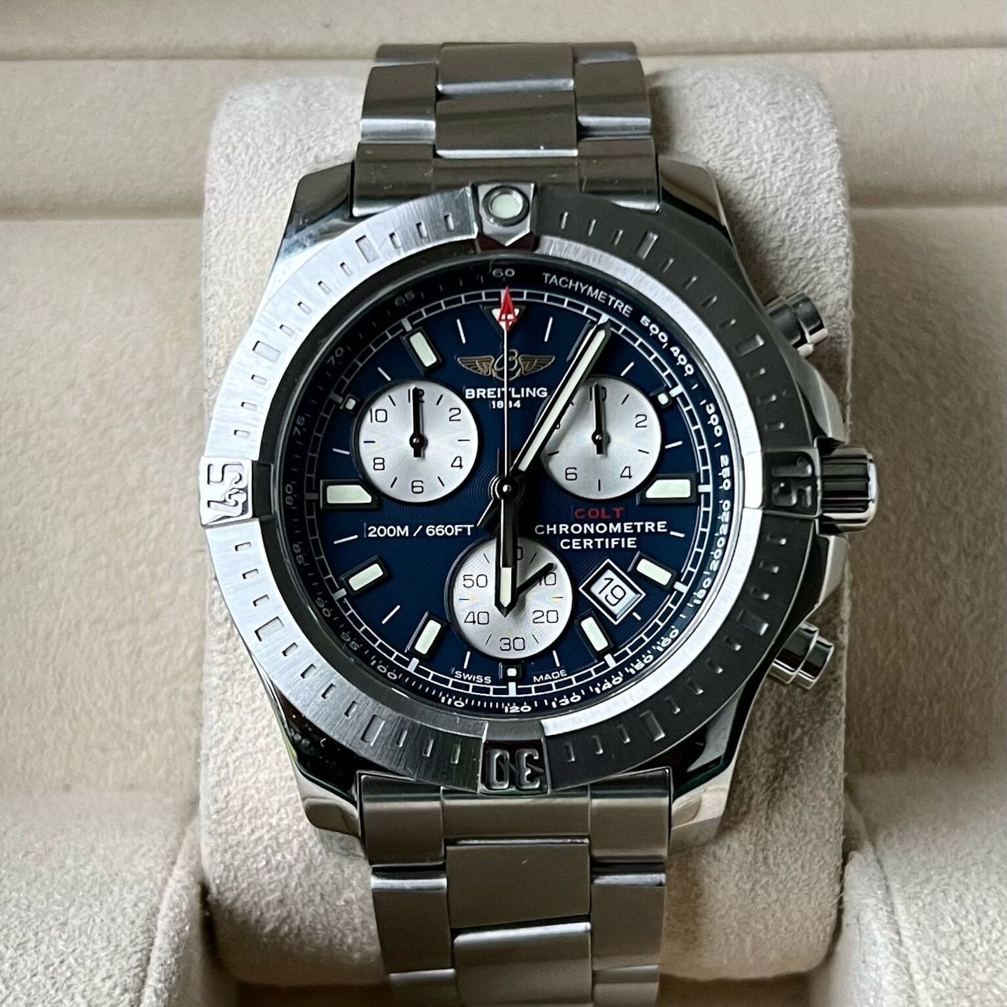 Breitling Colt Chronograph A73388 (2018) - Blue dial 44 mm Steel case (2/7)
