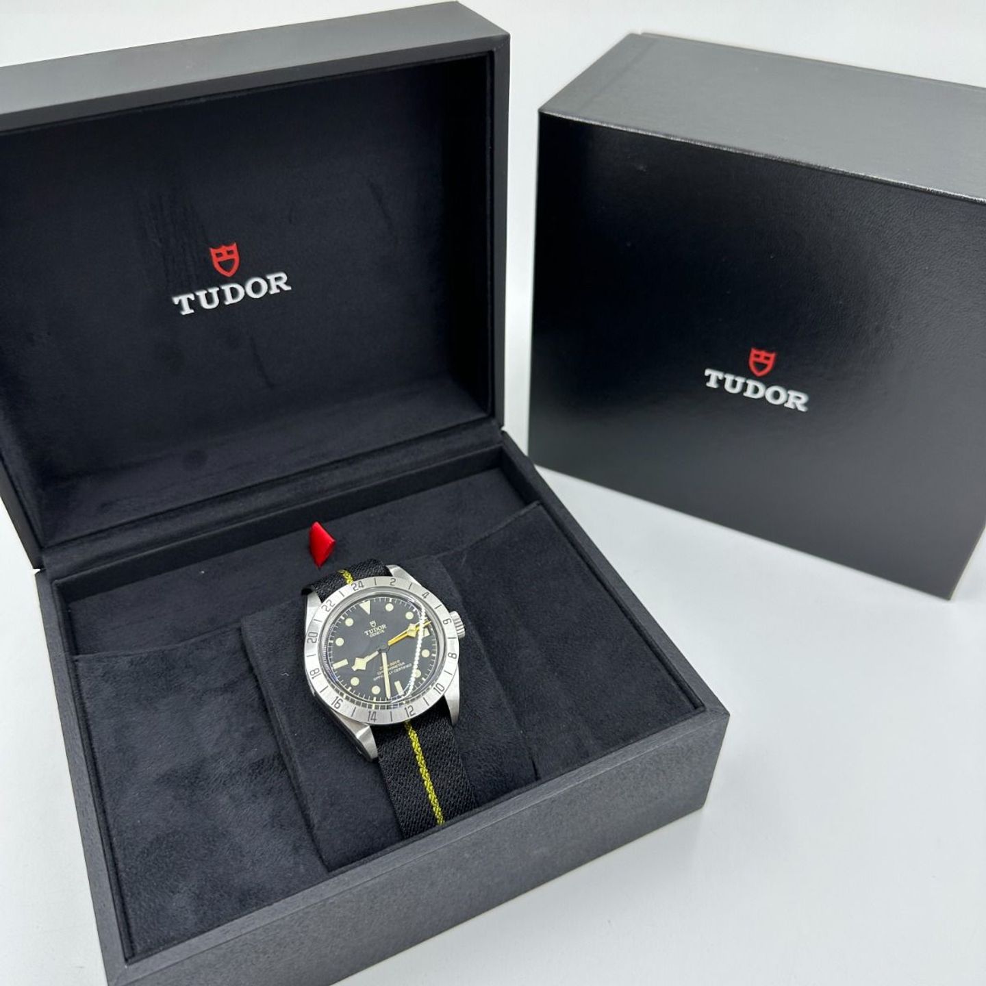 Tudor Black Bay 79470-0002 (2023) - Black dial 39 mm Steel case (3/8)