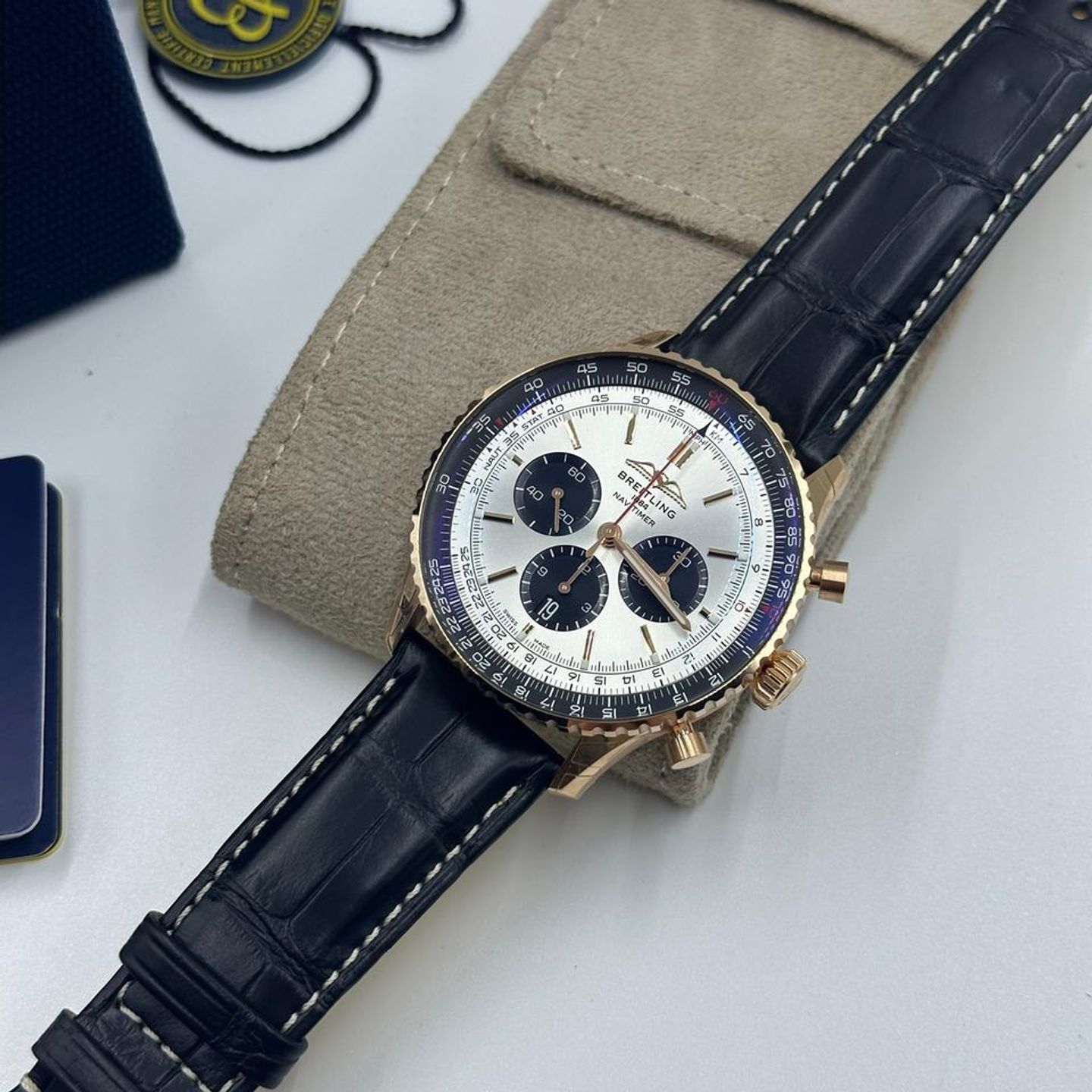 Breitling Navitimer 1 B01 Chronograph RB0137241G1P1 - (3/10)