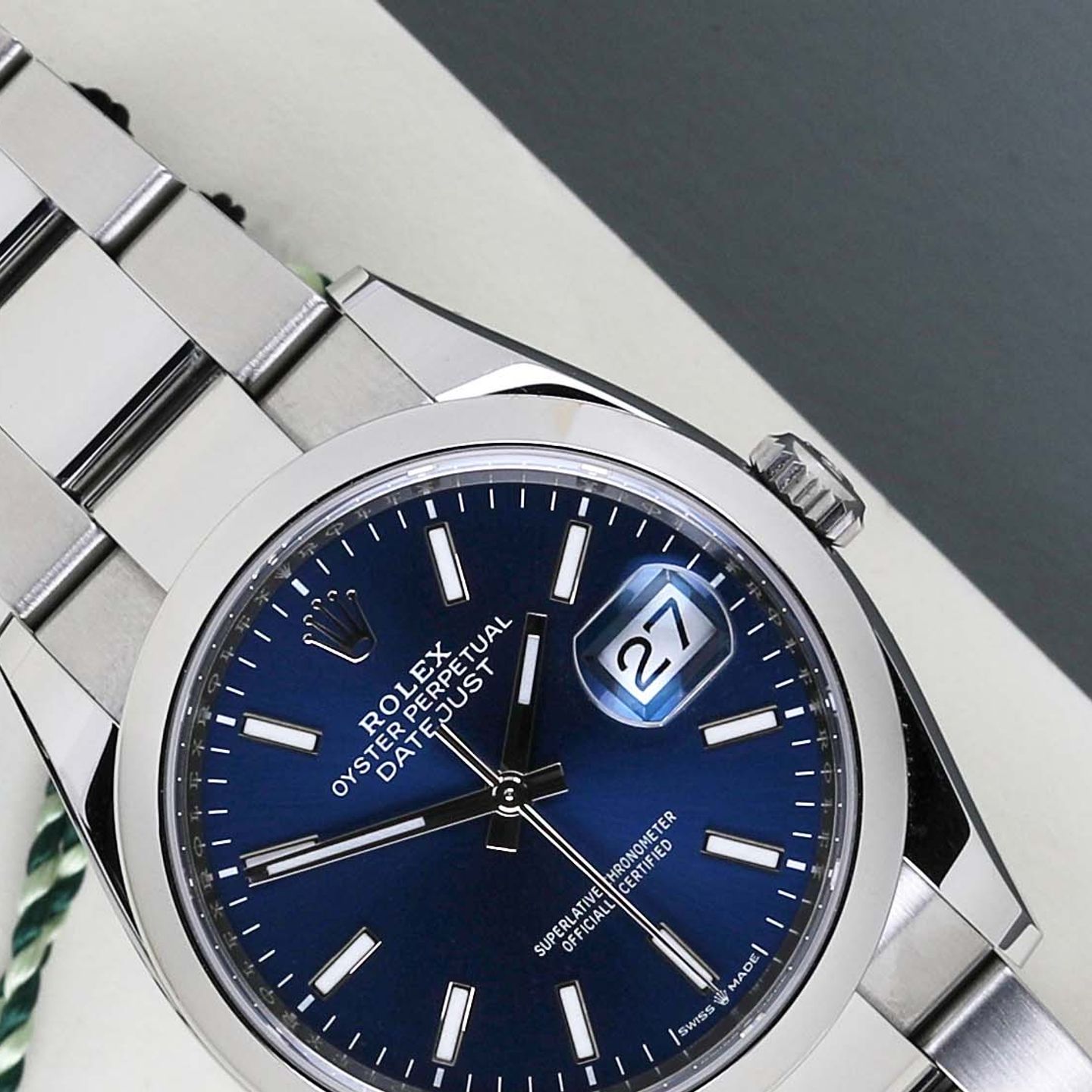 Rolex Datejust 36 126200 (2020) - Blauw wijzerplaat 36mm Staal (2/8)