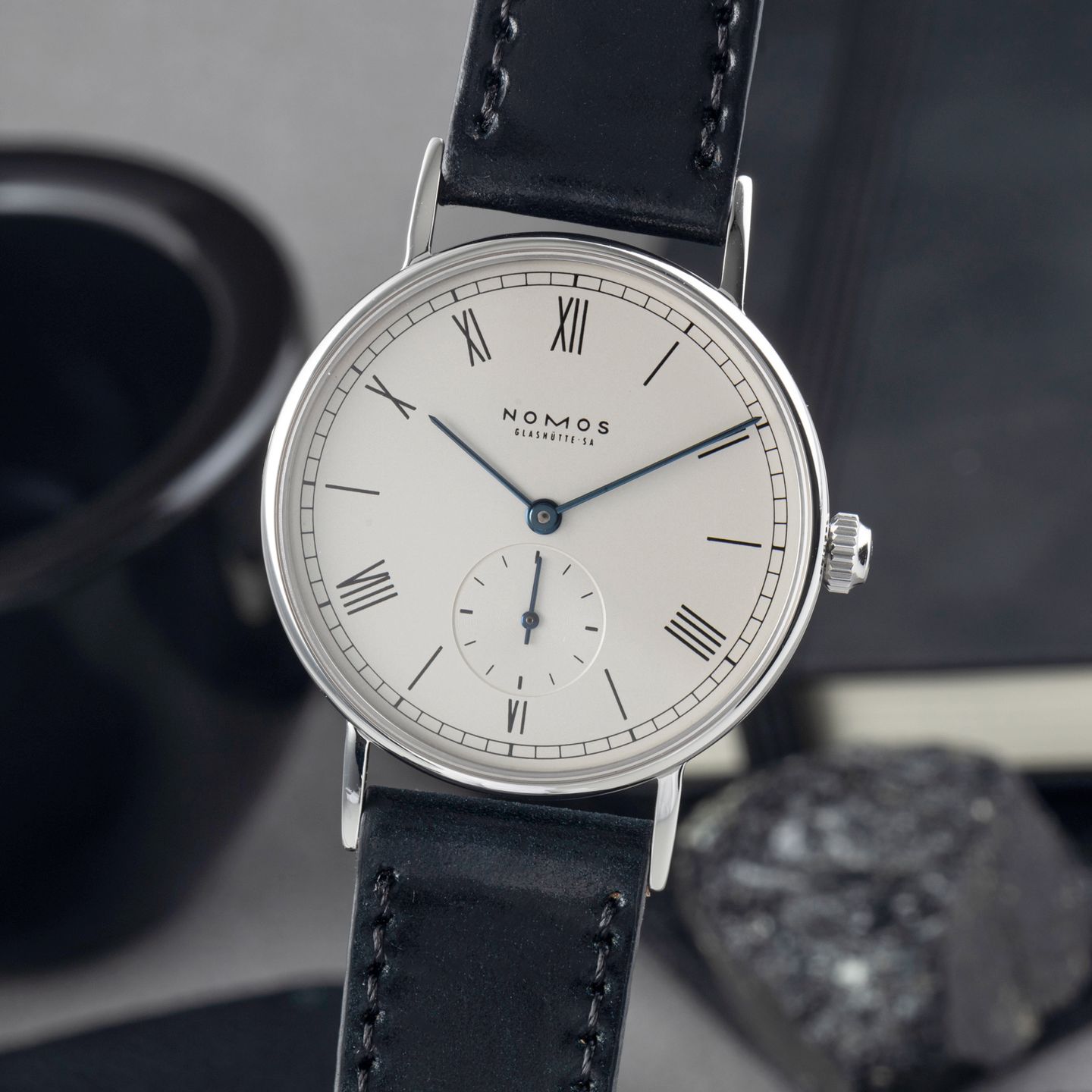 NOMOS Ludwig 205 (2014) - White dial 35 mm Steel case (3/8)