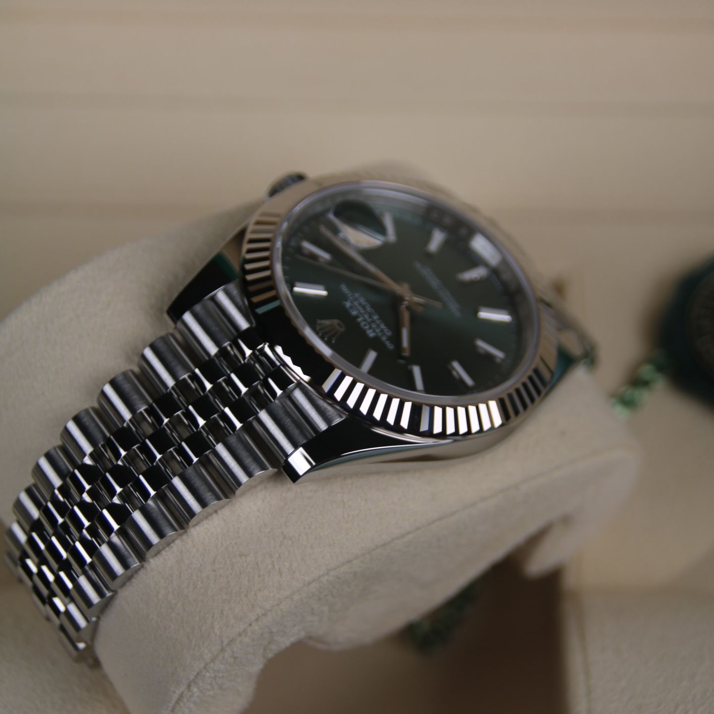 Rolex Datejust 41 126334 (2024) - Groen wijzerplaat 41mm Staal (3/6)