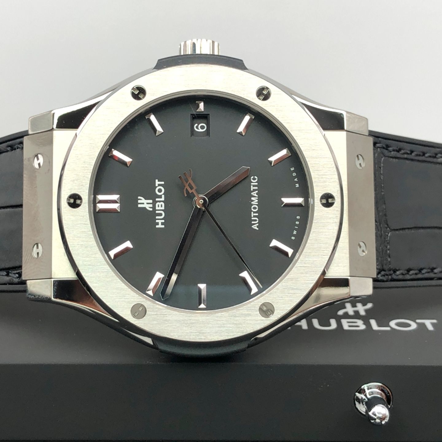 Hublot Classic Fusion 511.NX.1171.LR (2023) - Zwart wijzerplaat 45mm Titanium (2/6)