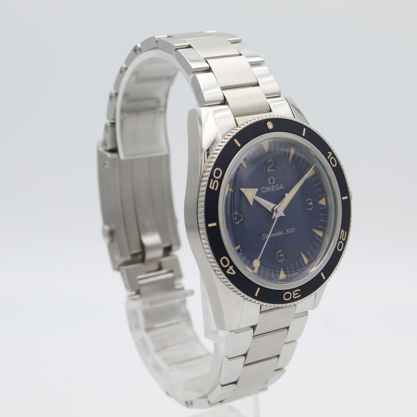 Omega Seamaster 300 234.30.41.21.03.001 (2024) - Blauw wijzerplaat 41mm Staal (4/8)