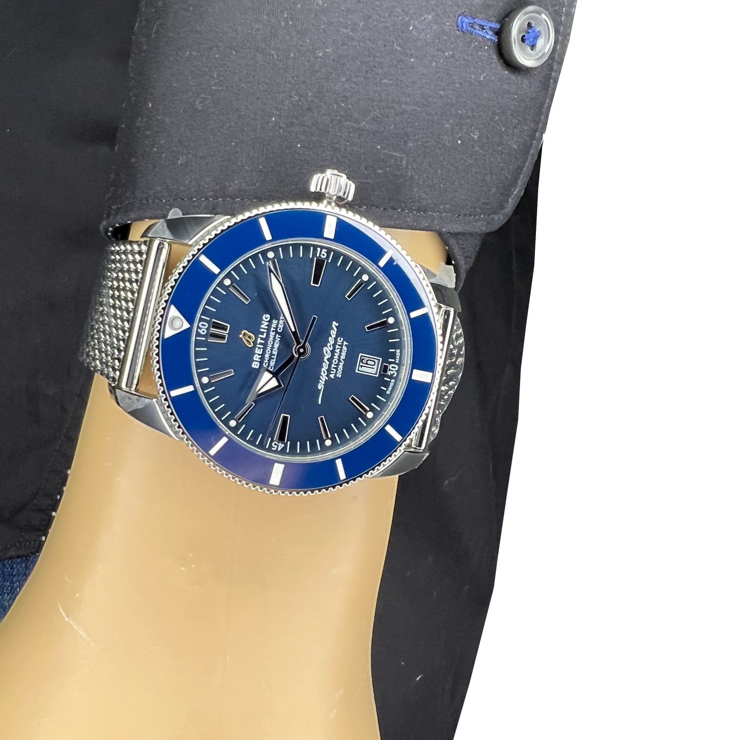 Breitling Superocean Heritage II 46 AB2020161C1A1 (2024) - Blue dial 46 mm Steel case (7/8)