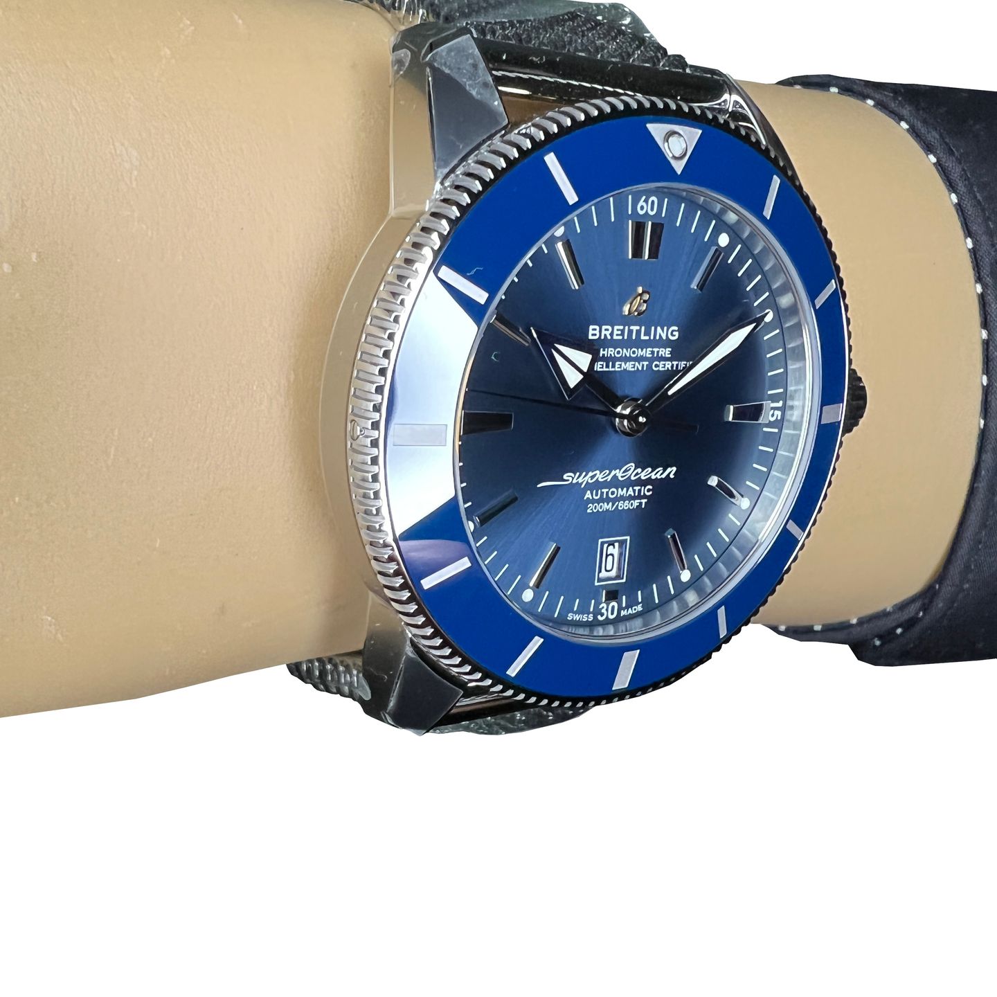 Breitling Superocean Heritage II 46 AB2020161C1A1 (2024) - Blauw wijzerplaat 46mm Staal (3/8)