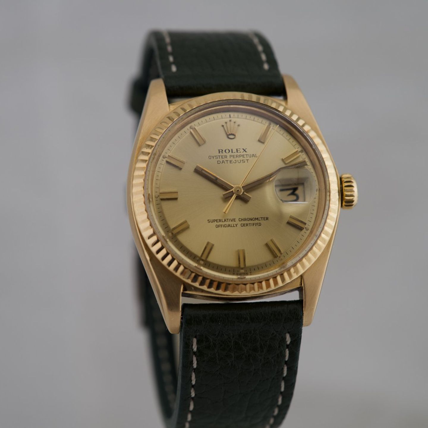 Rolex Datejust 1601 (1973) - Champagne dial 36 mm Yellow Gold case (1/8)