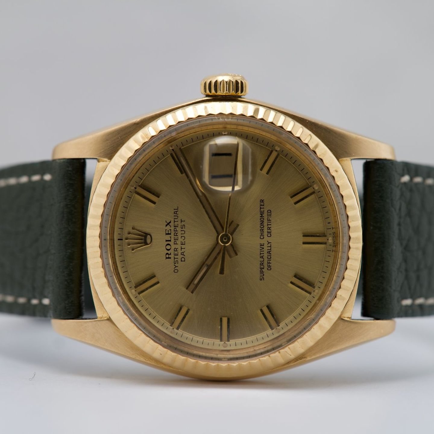 Rolex Datejust 1601 (1973) - Champagne dial 36 mm Yellow Gold case (2/8)