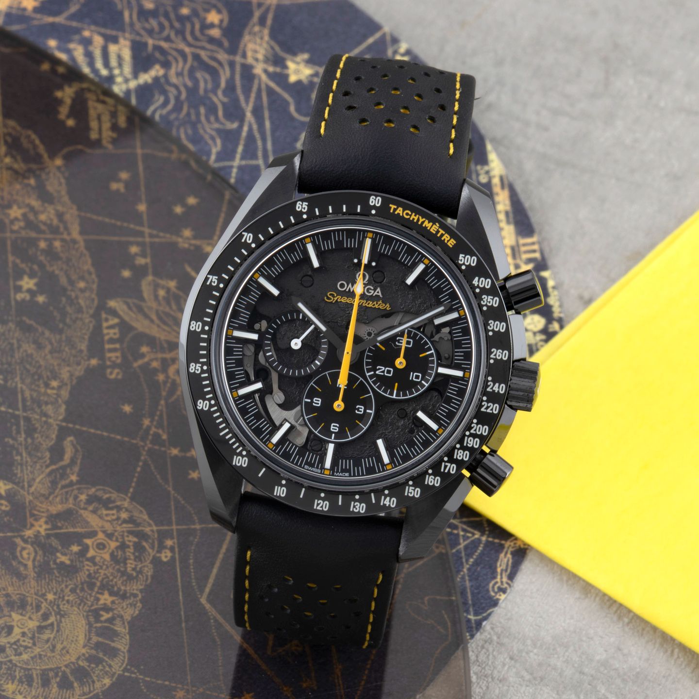 Omega Speedmaster Professional Moonwatch 311.92.44.30.01.001 (Unknown (random serial)) - Black dial 44 mm Ceramic case (1/8)