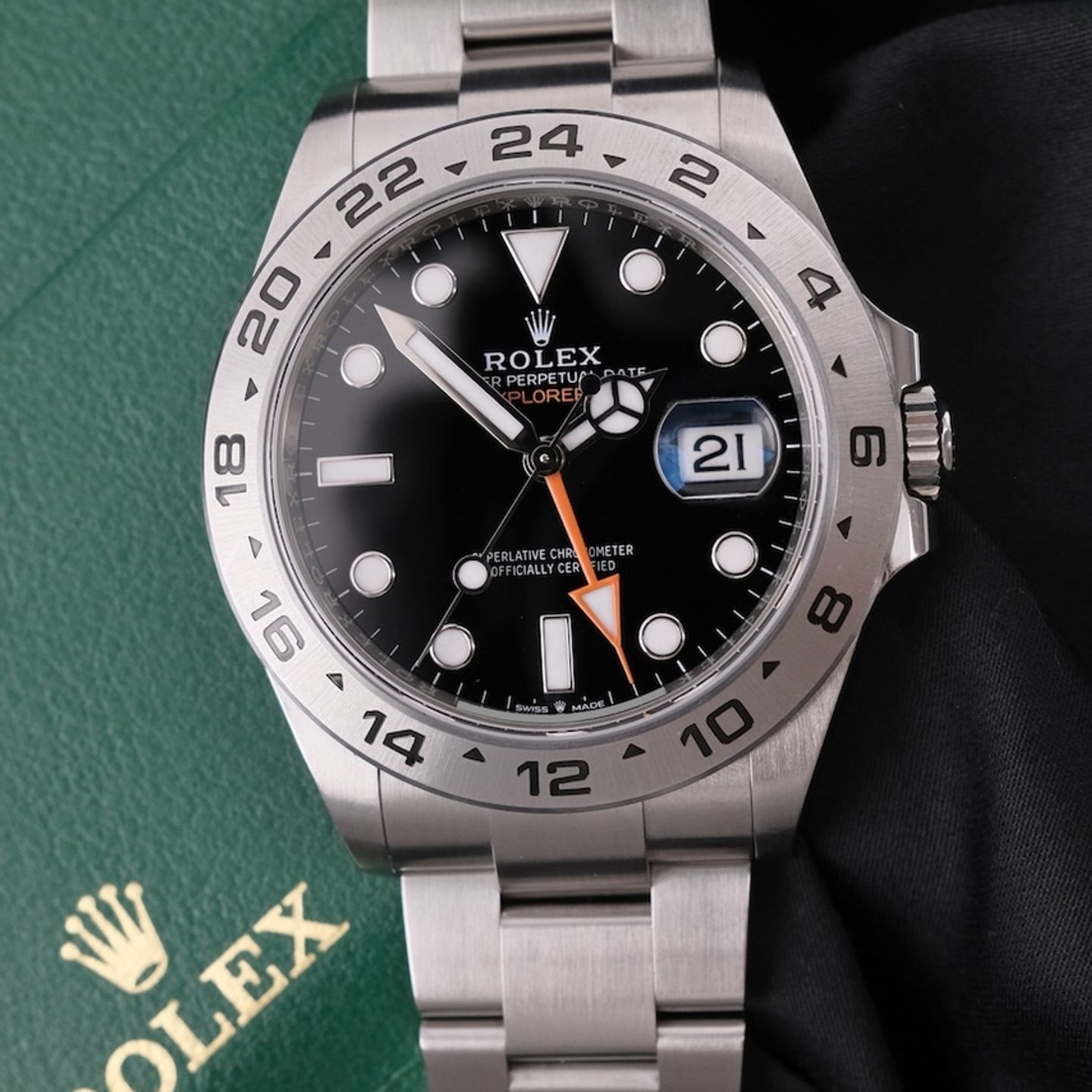 Rolex Explorer II 226570 - (4/8)