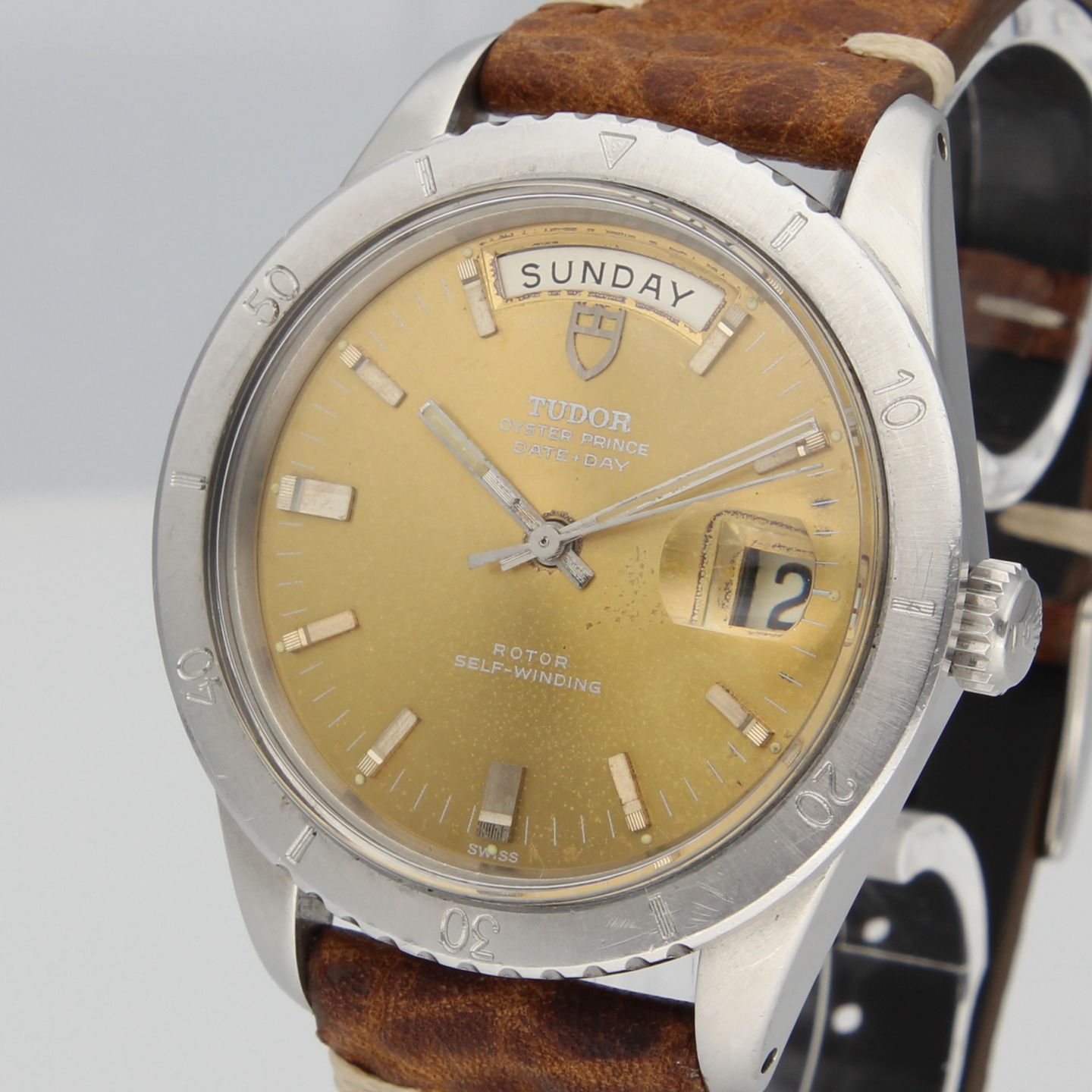 Tudor Prince Date 7020/0 (Unknown (random serial)) - Champagne dial 40 mm Steel case (3/8)