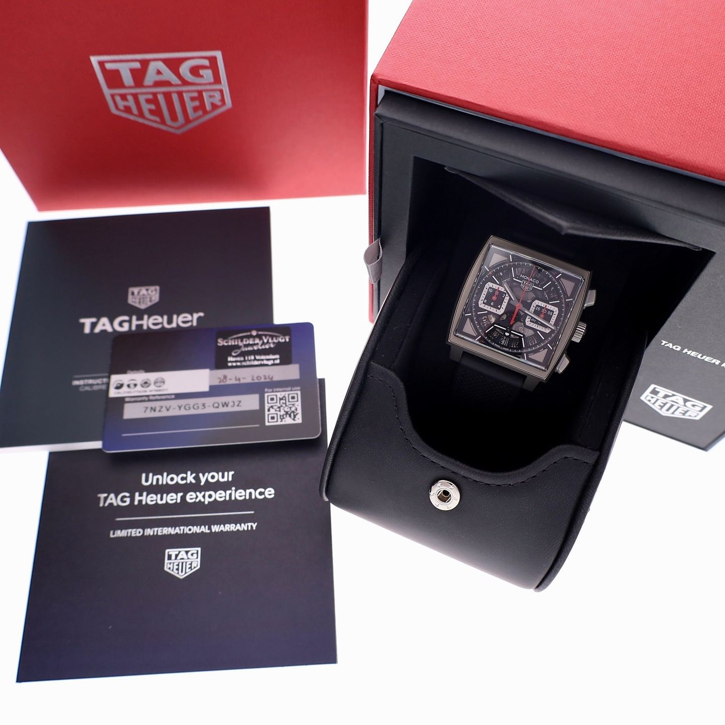 TAG Heuer Monaco CBL2183.FT6236 (2024) - Black dial 39 mm Titanium case (2/8)