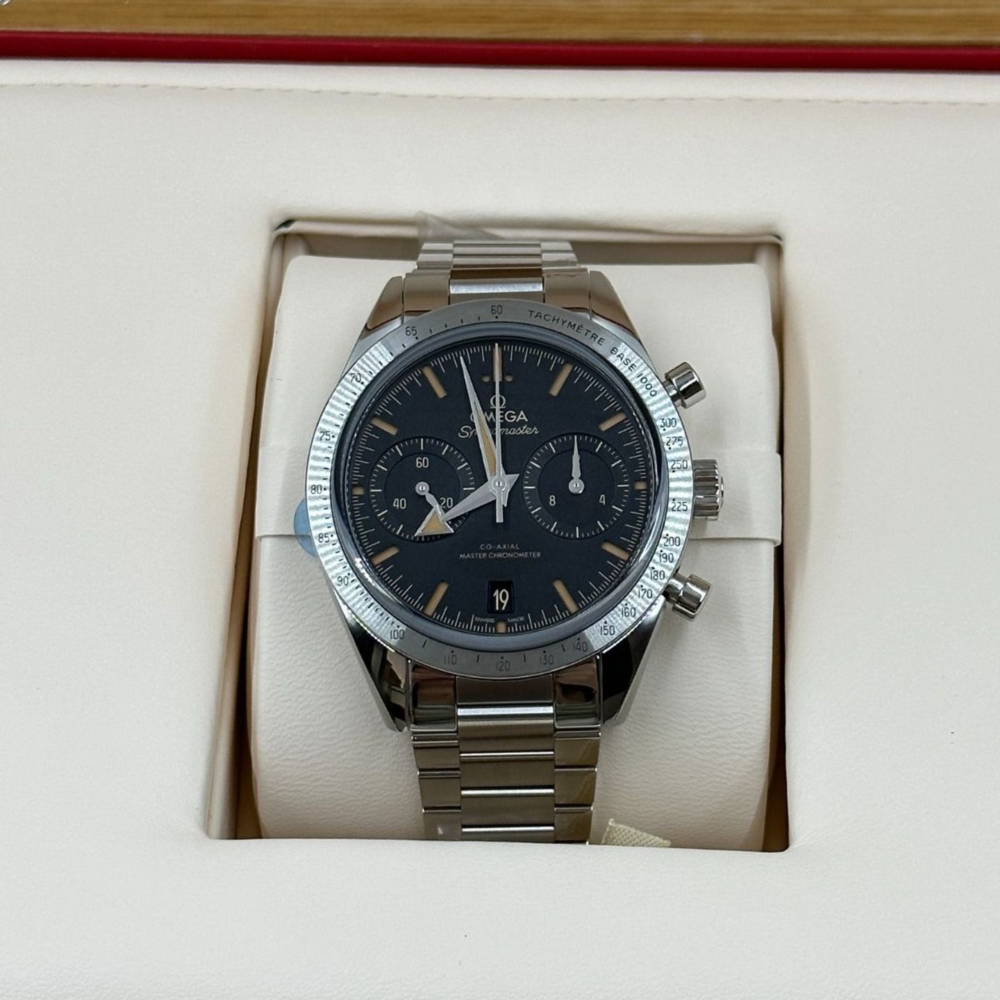 Omega Speedmaster '57 332.10.41.51.01.001 (2023) - Black dial 40 mm Steel case (4/8)