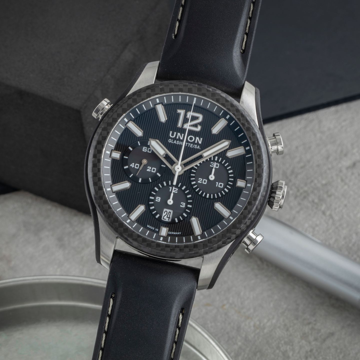 Union Glashütte Belisar Chronograph D009.927.26.207.00 (2018) - Zwart wijzerplaat 45mm Staal (3/8)