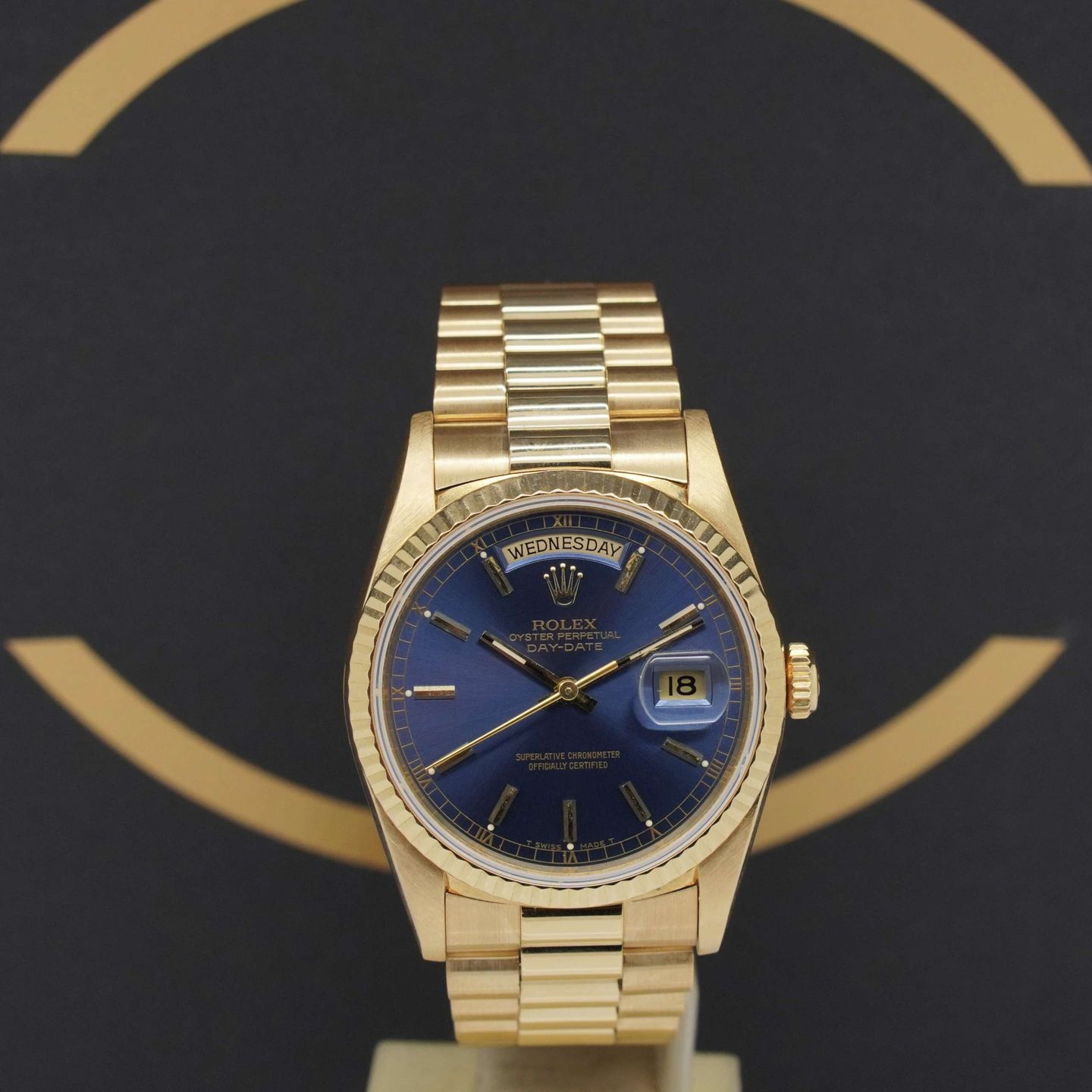 Rolex Day-Date 36 18238 (1990) - Blue dial 36 mm Yellow Gold case (1/7)