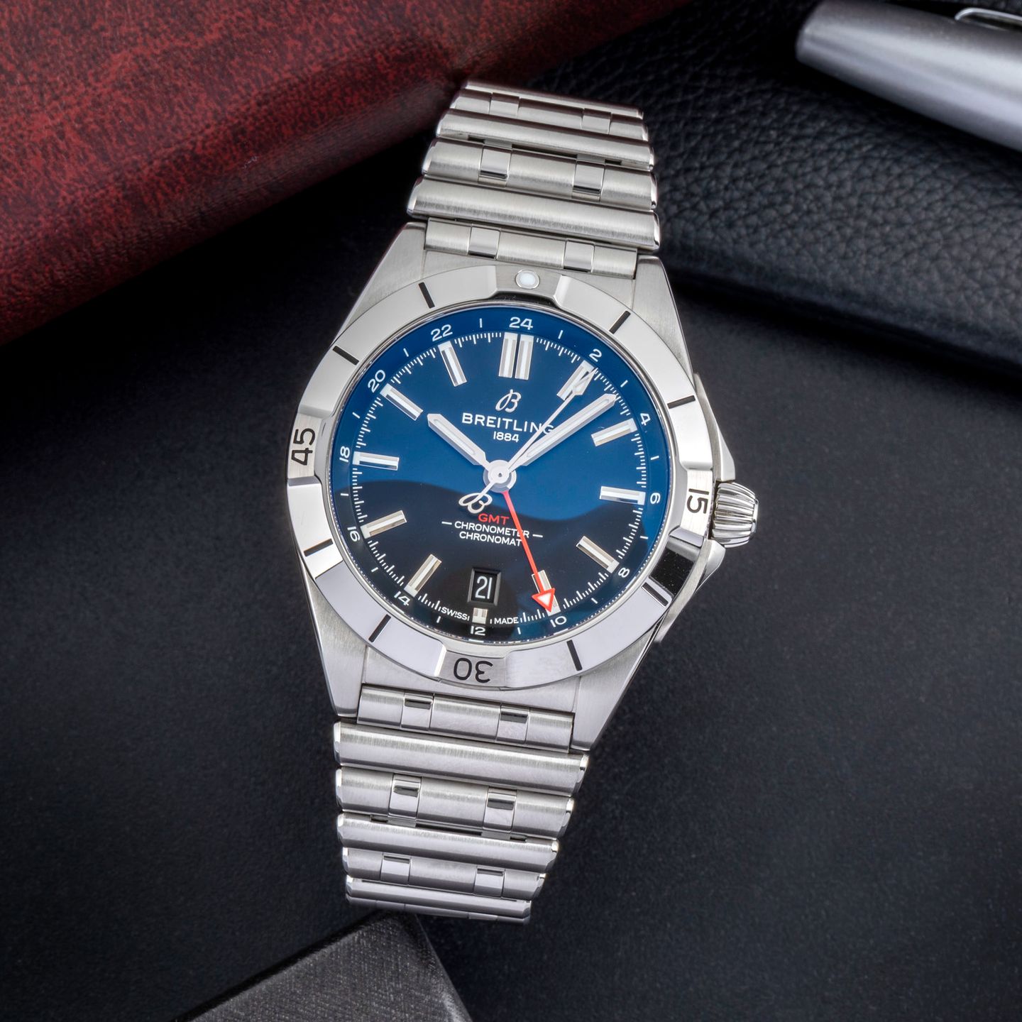 Breitling Chronomat GMT A32398101B1A1 (Unknown (random serial)) - Black dial 40 mm Steel case (1/8)