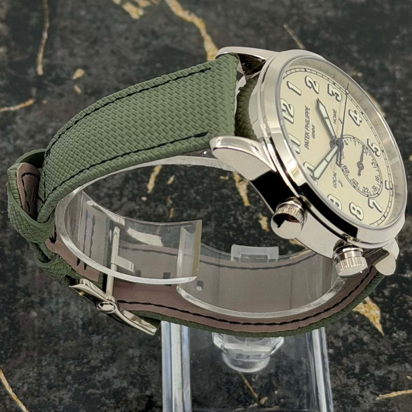 Patek Philippe Calatrava 5524G-010 - (6/8)