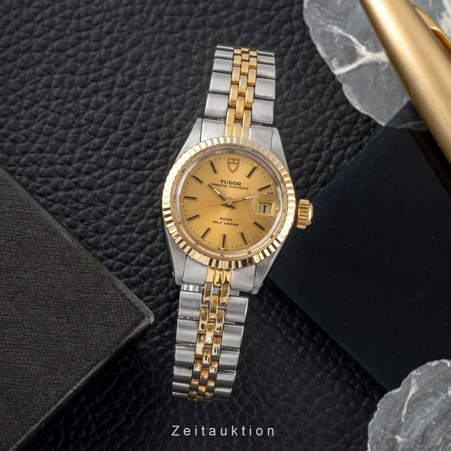 Tudor Prince Date 92413 - (3/8)
