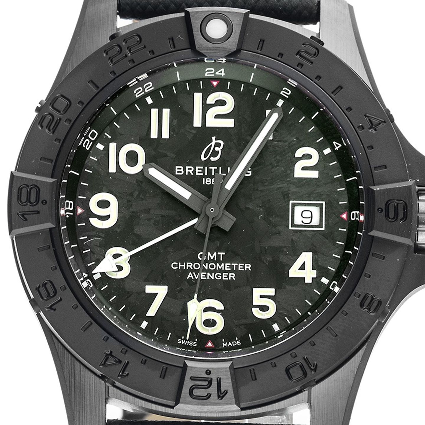 Breitling Avenger S32320101B1X1 (2025) - Black dial 44 mm Ceramic case (1/7)