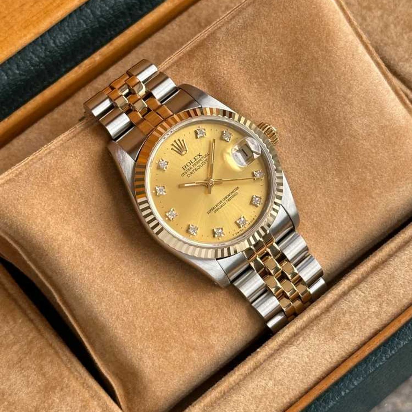 Rolex Datejust 31 68273 (1988) - Gold dial 31 mm Gold/Steel case (3/8)