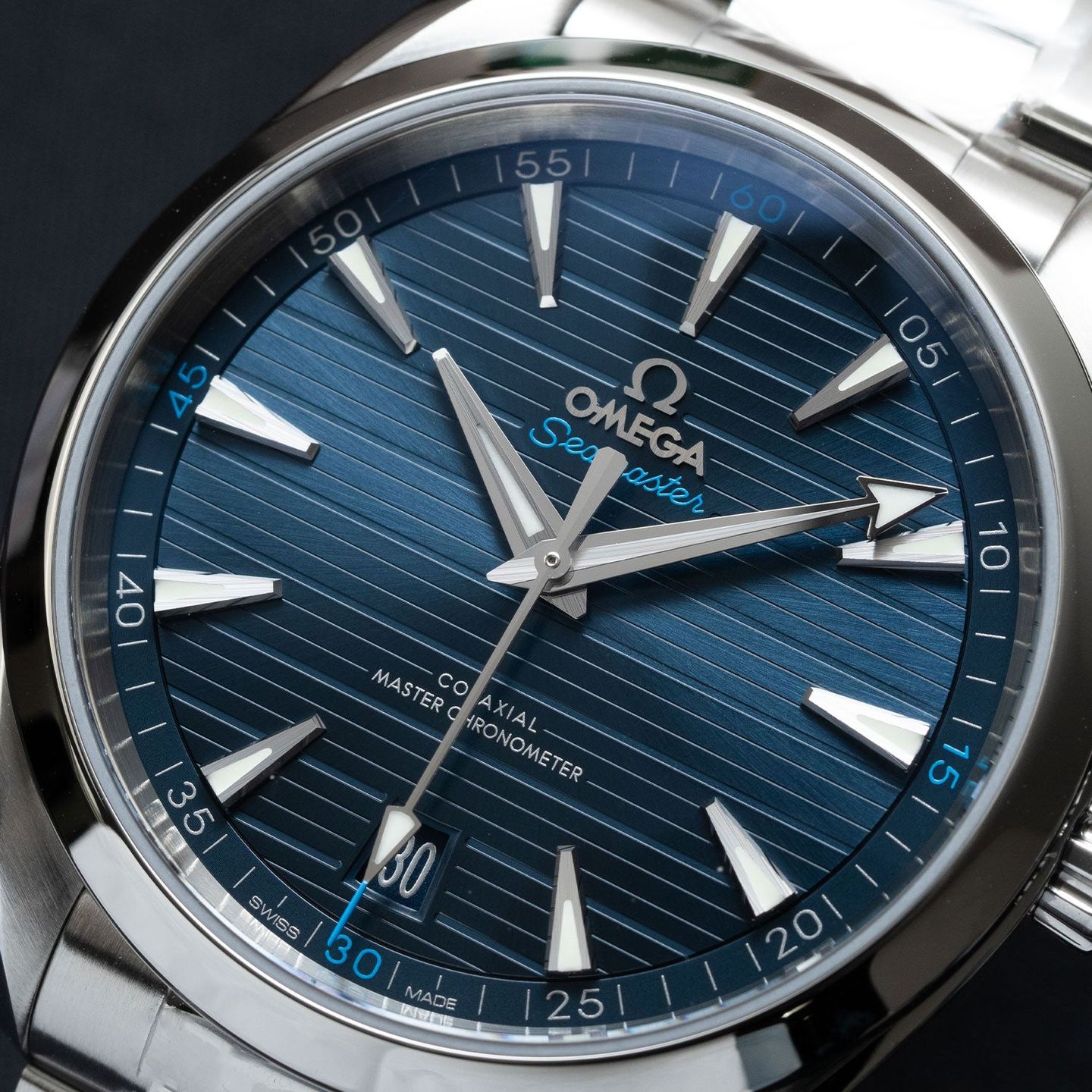 Omega Seamaster Aqua Terra 220.10.41.21.03.001 (2024) - Blauw wijzerplaat 41mm Staal (2/4)