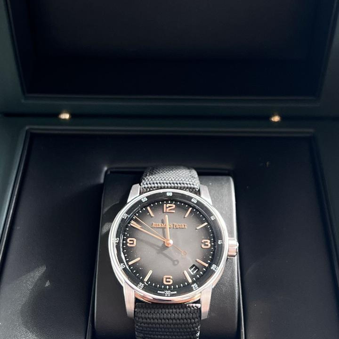 Audemars Piguet CODE 11.59 15210CR.OO.A002KB.01 - (8/10)