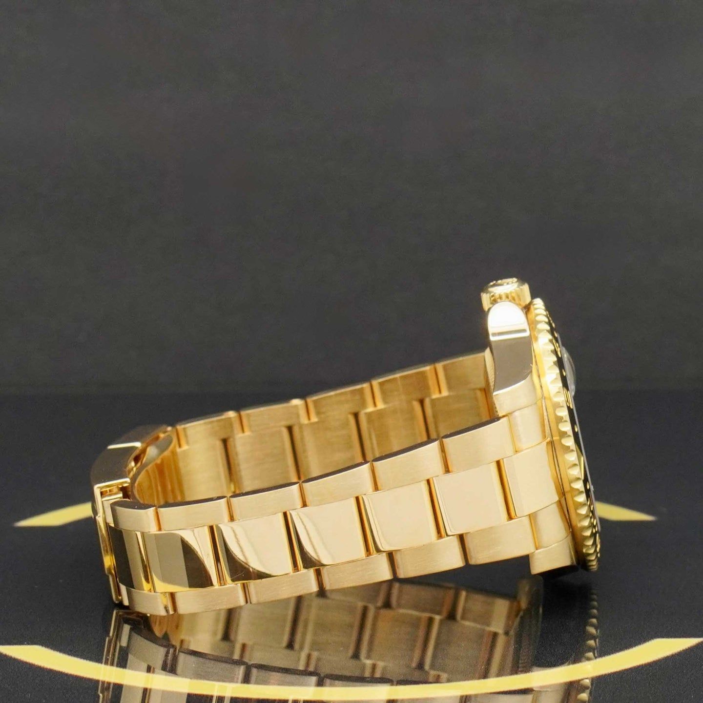 Rolex GMT-Master II 116718LN (2016) - Black dial 40 mm Yellow Gold case (6/7)