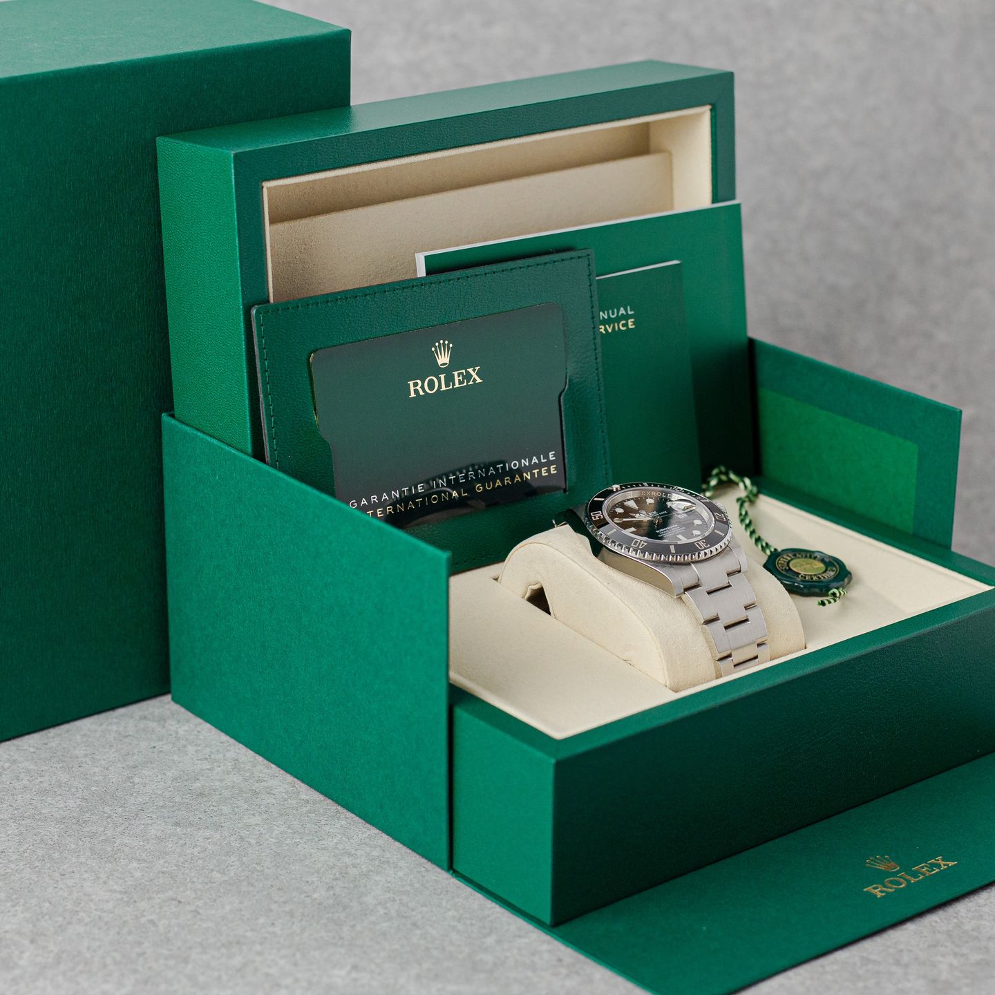 Rolex Submariner Date 126610LN (2026) - Black dial 41 mm Steel case (2/8)