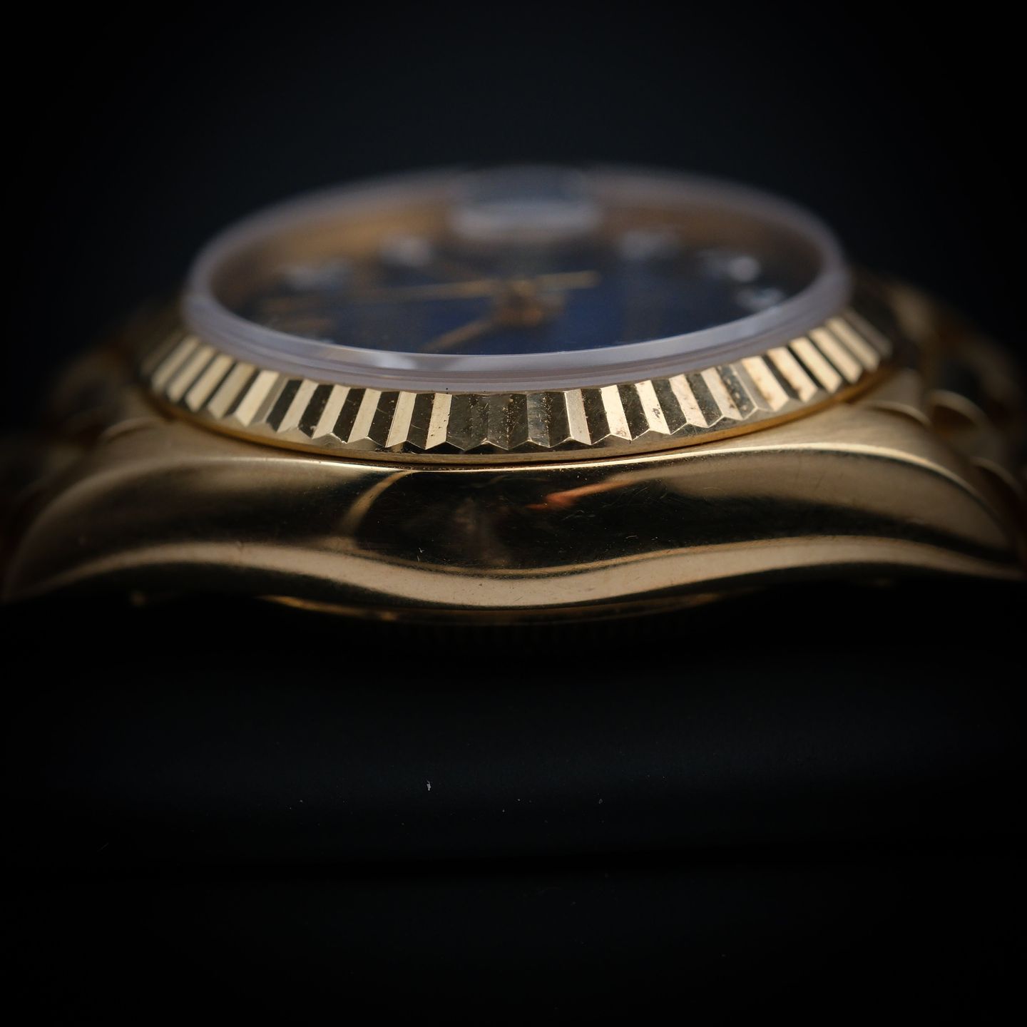 Rolex Lady-Datejust 69178 (1995) - Gold dial 26 mm Yellow Gold case (4/4)