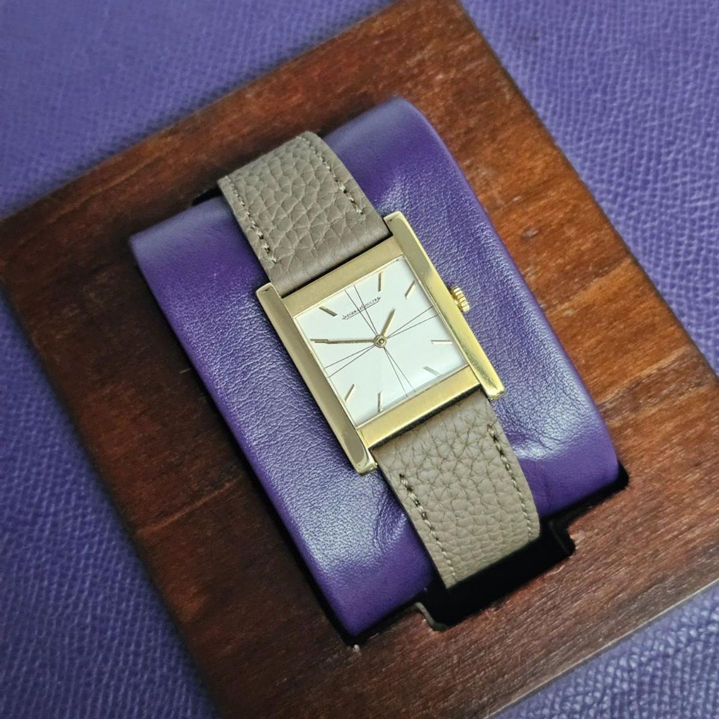 Jaeger-LeCoultre Vintage Unknown - (1/4)