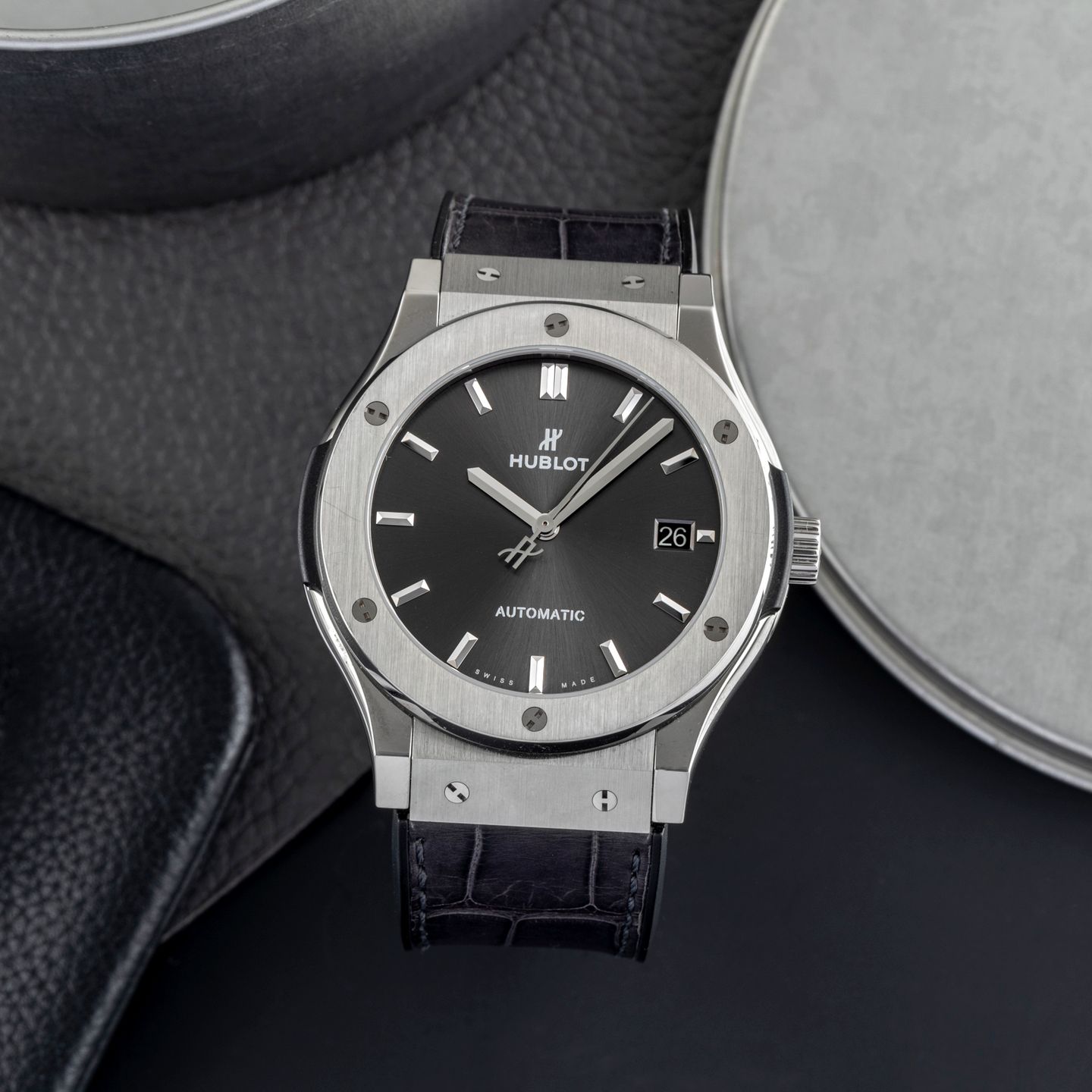 Hublot Classic Fusion 511.NX.1171.LR (Unknown (random serial)) - Black dial 45 mm Titanium case (1/8)