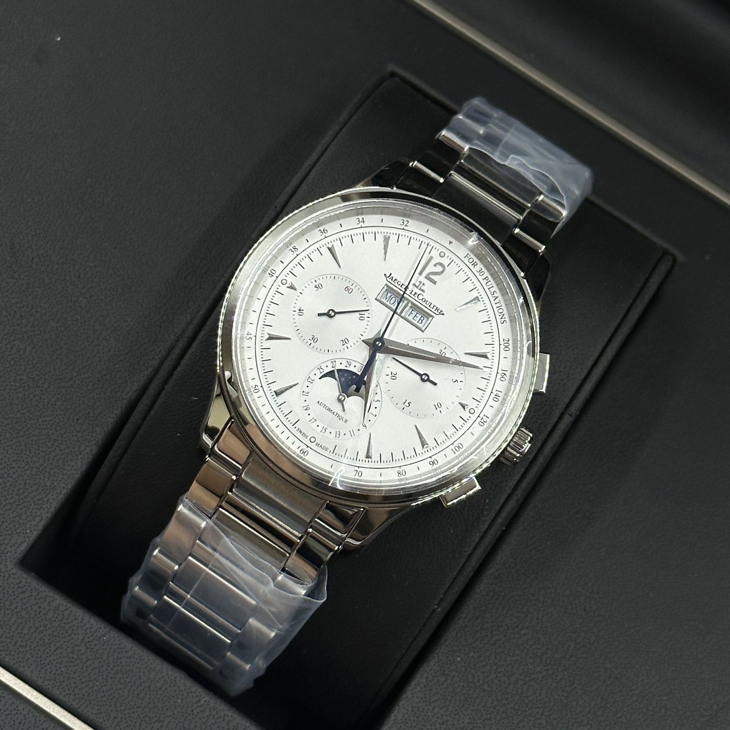 Jaeger-LeCoultre Master Control Q413813J (2023) - White dial 40 mm Steel case (8/8)