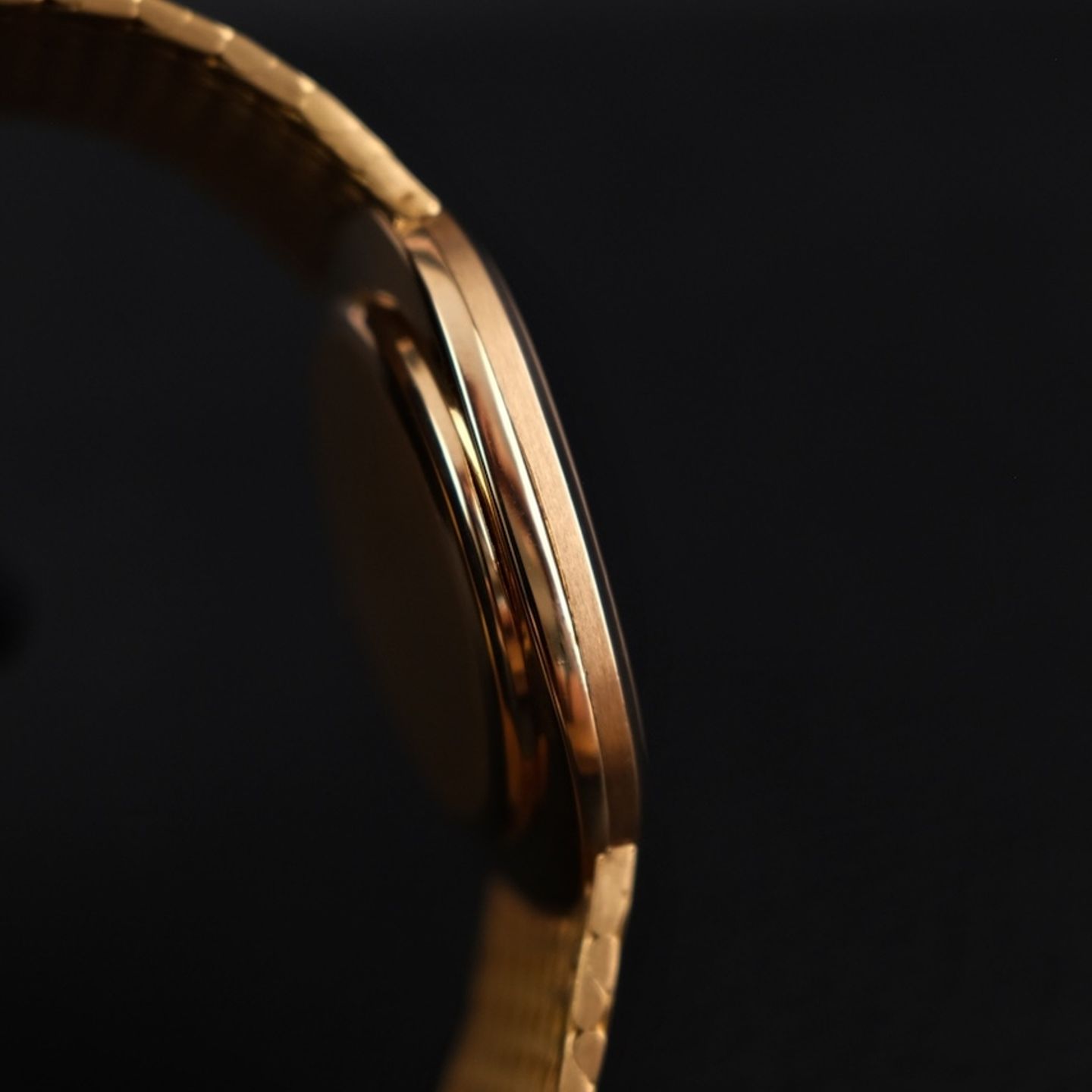Patek Philippe Golden Ellipse 3748/1 (Unknown (random serial)) - Blue dial 27 mm Yellow Gold case (5/8)