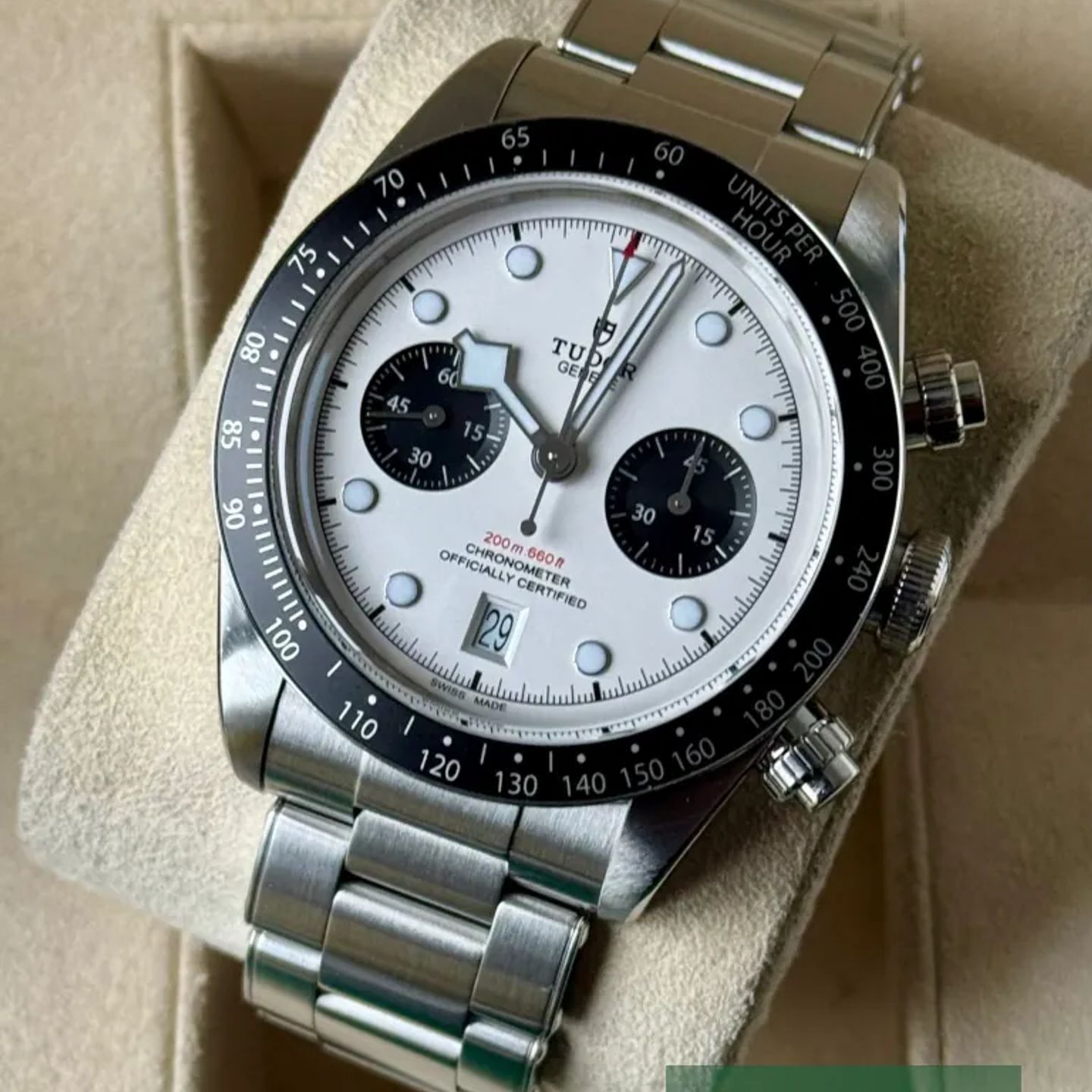 Tudor Black Bay Chrono 79360N (2023) - White dial 41 mm Steel case (3/7)