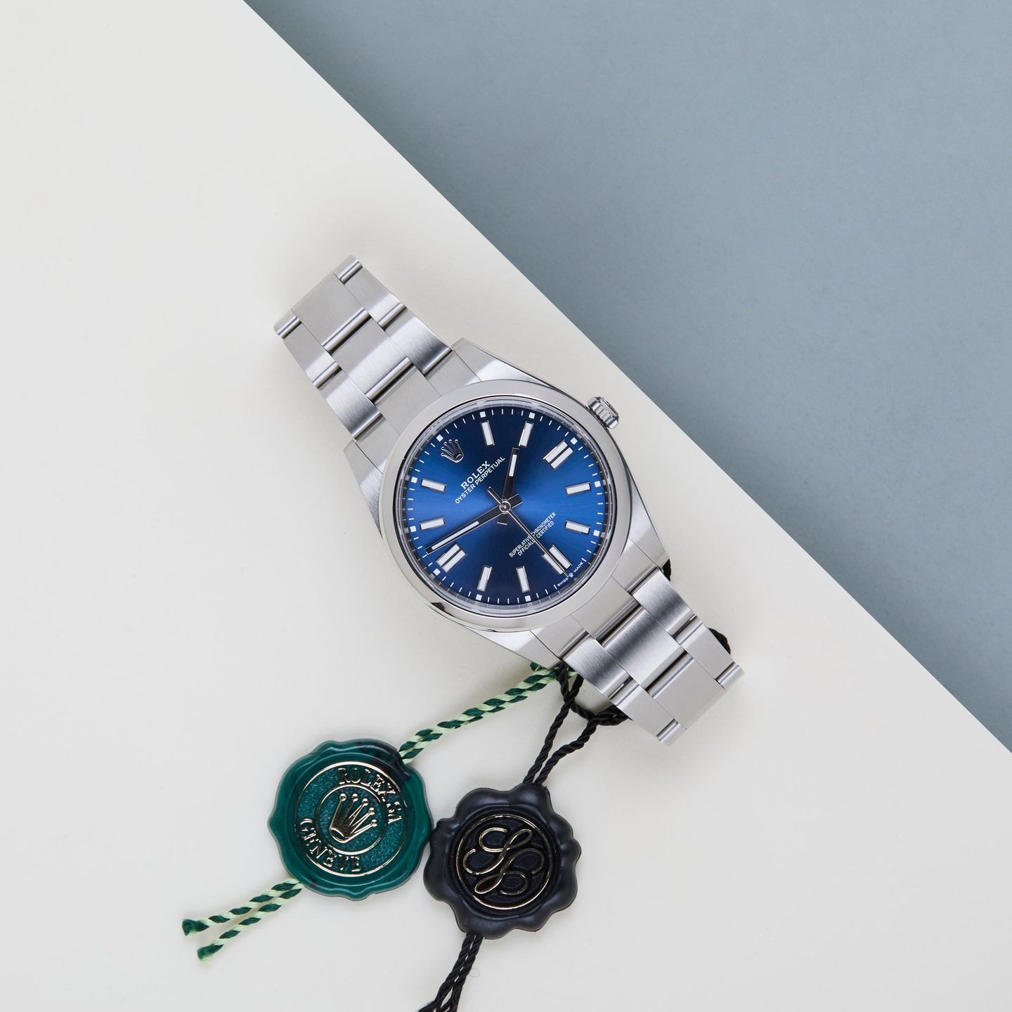 Rolex Oyster Perpetual 41 124300 - (2/8)