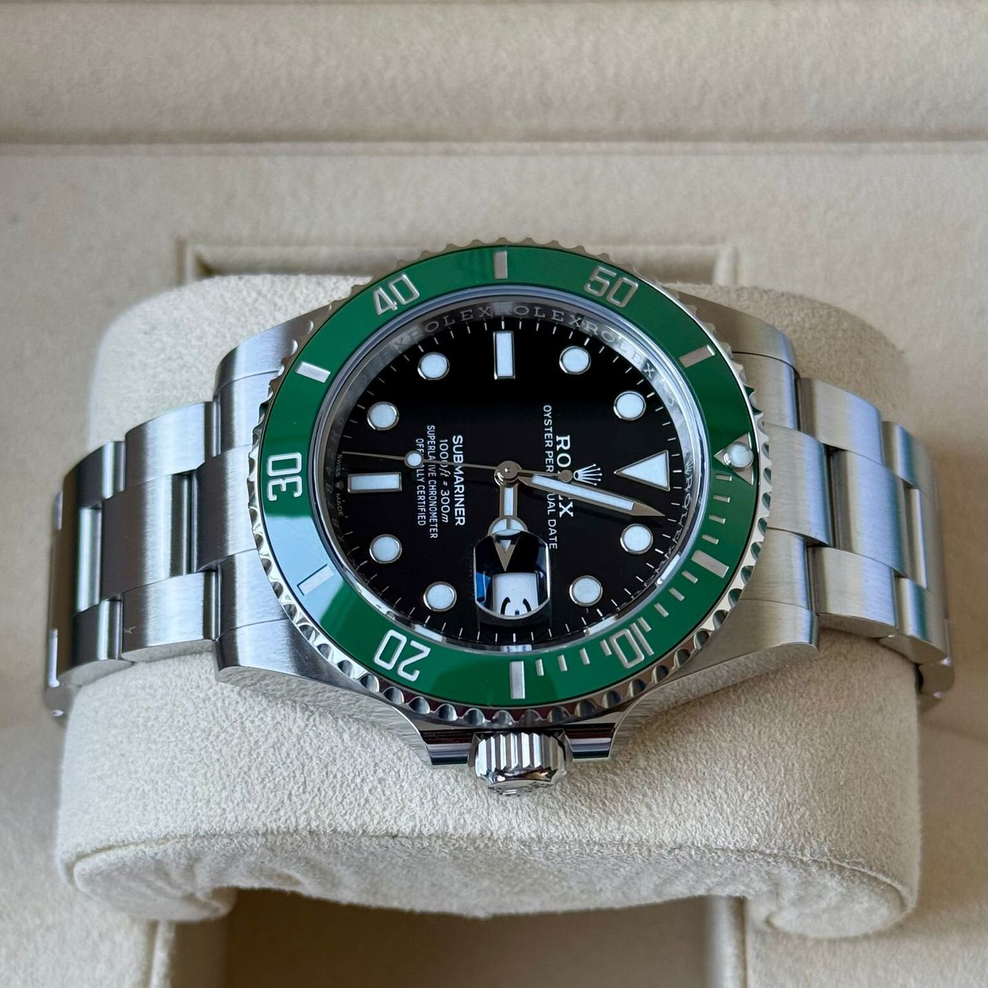 Rolex Submariner Date 126610LV (2021) - Zwart wijzerplaat 41mm Staal (4/7)