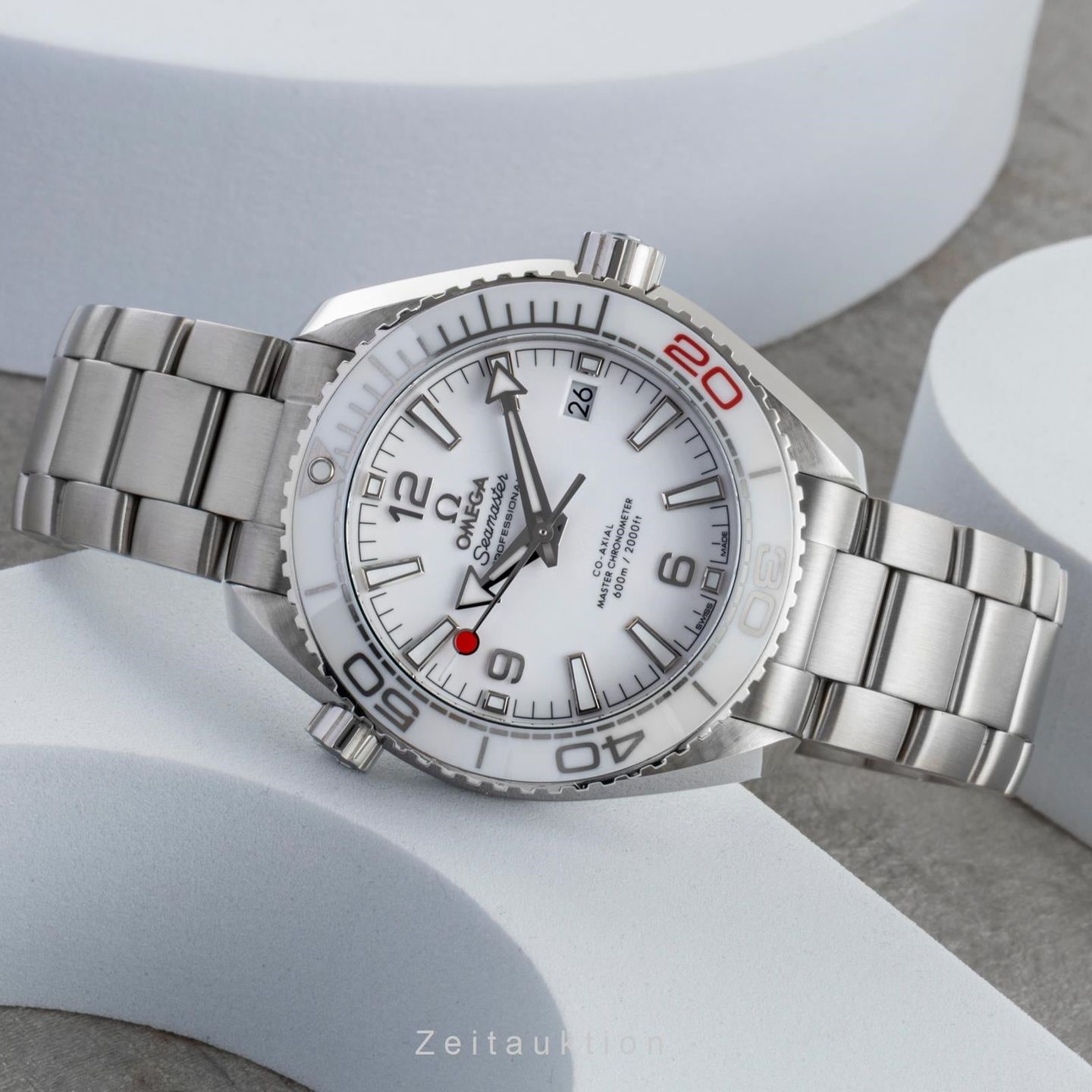 Omega Seamaster Planet Ocean 522.33.40.20.04.001 (Unknown (random serial)) - White dial 40 mm Steel case (2/8)