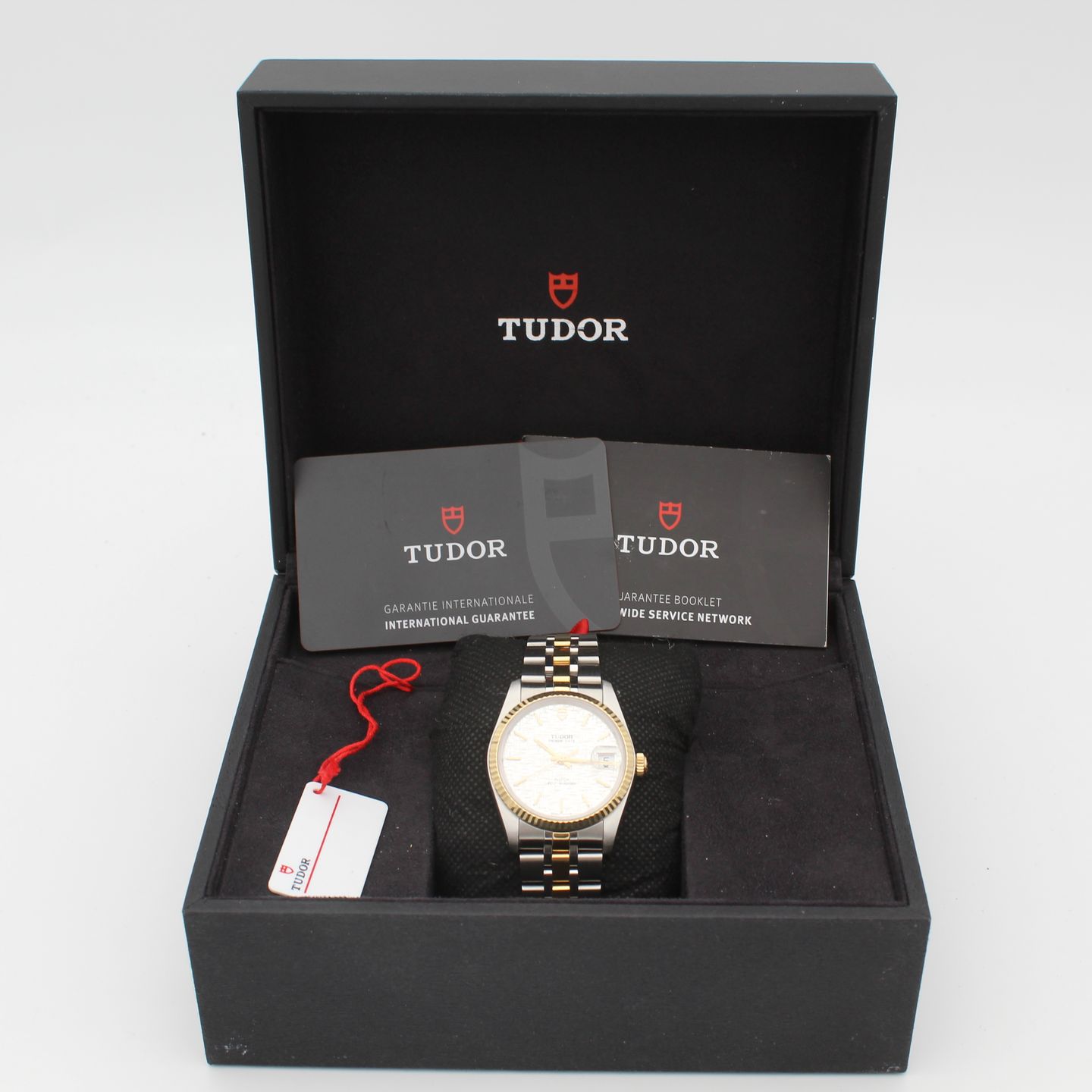 Tudor Prince Date 74033 (2021) - Silver dial 34 mm Gold/Steel case (2/8)