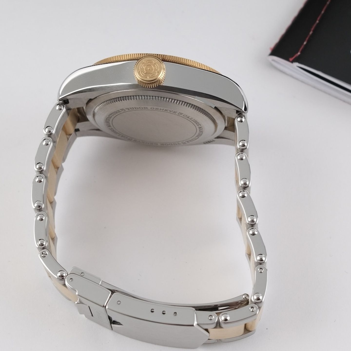 Tudor Black Bay GMT 79833MN (2022) - Black dial 41 mm Steel case (5/8)