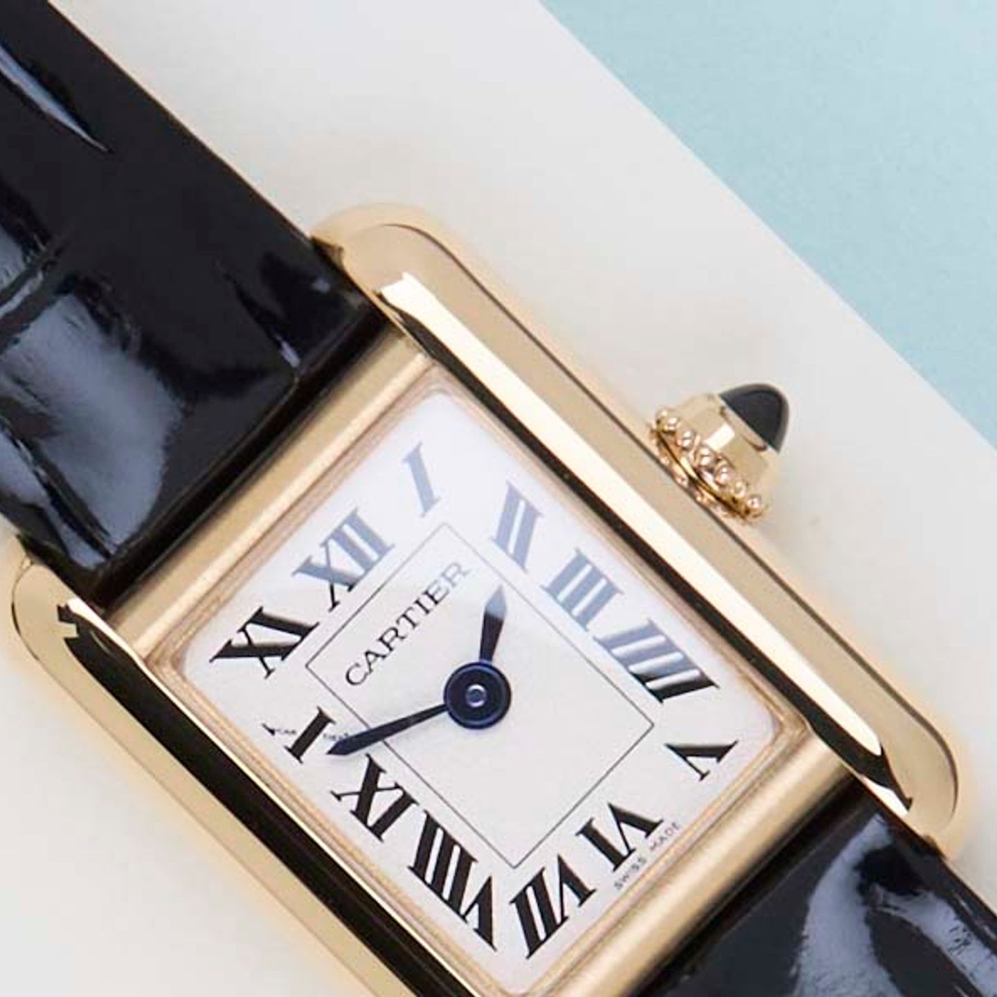 Cartier Tank Louis Cartier WGTA0352 (2026) - Silver dial 17 mm Yellow Gold case (3/8)