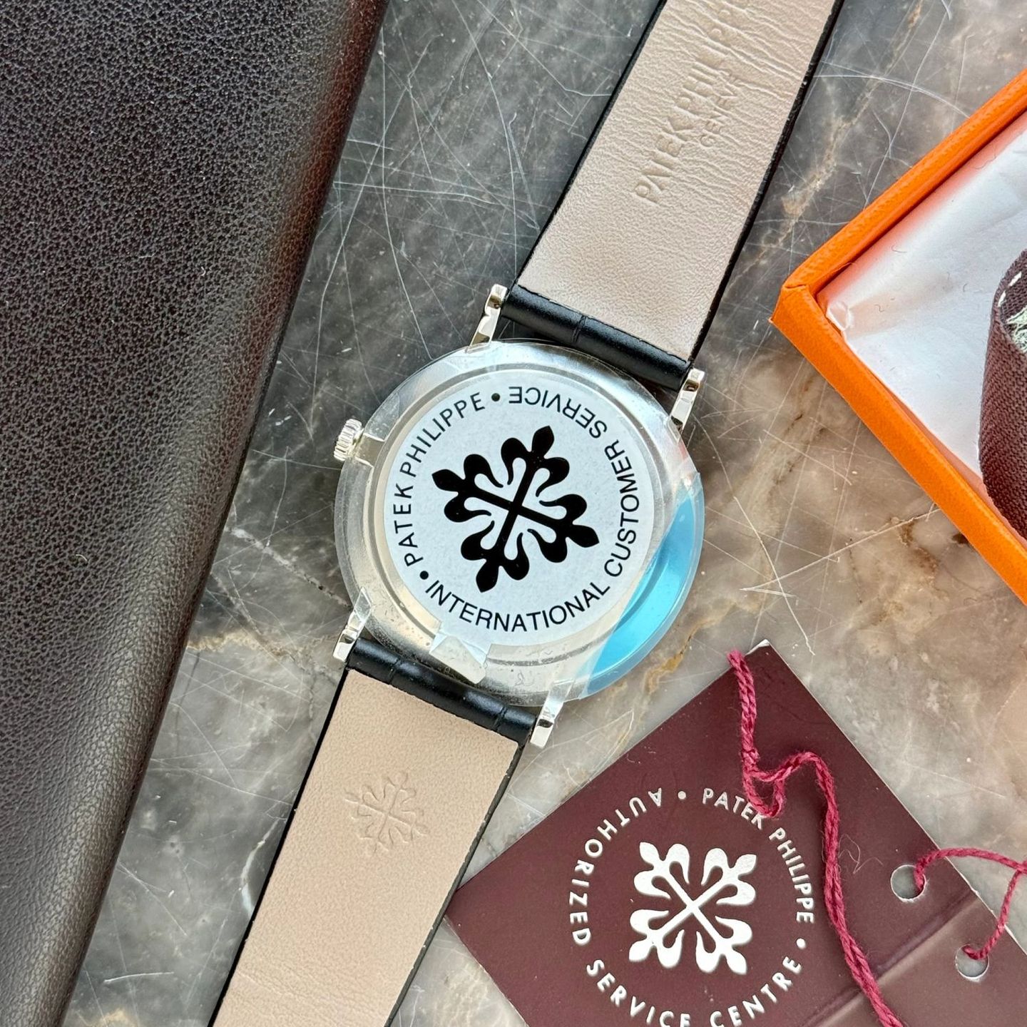 Patek Philippe Calatrava 3919 (1990) - White dial 33 mm (7/8)