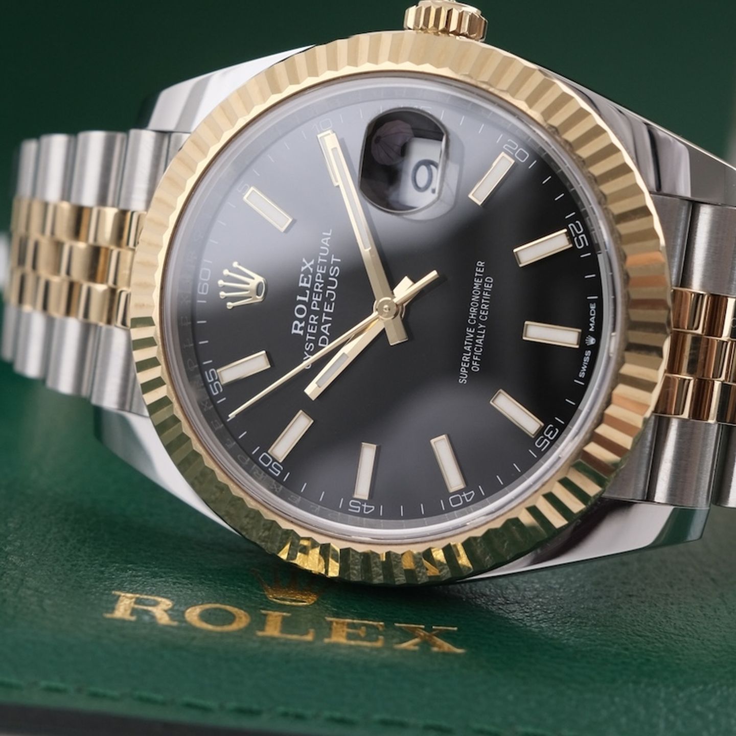 Rolex Datejust 41 126333 (2022) - 41mm Goud/Staal (4/8)