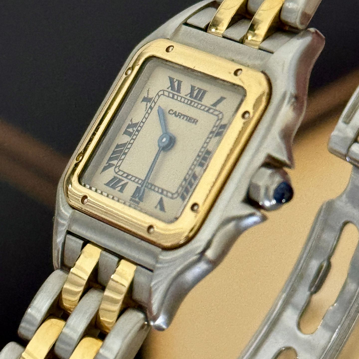 Cartier Panthère 1057917 (1991) - Champagne dial 24 mm Gold/Steel case (4/7)