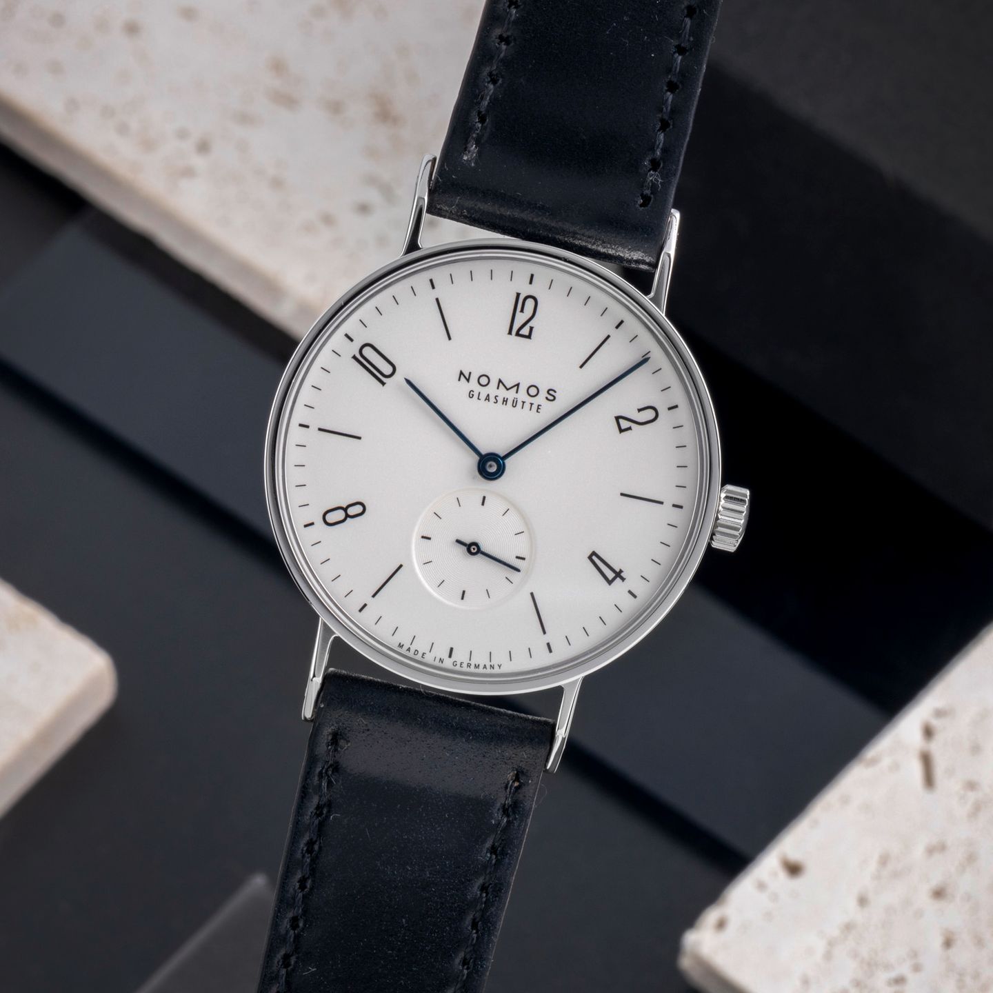 NOMOS Tangente 101 - (3/8)