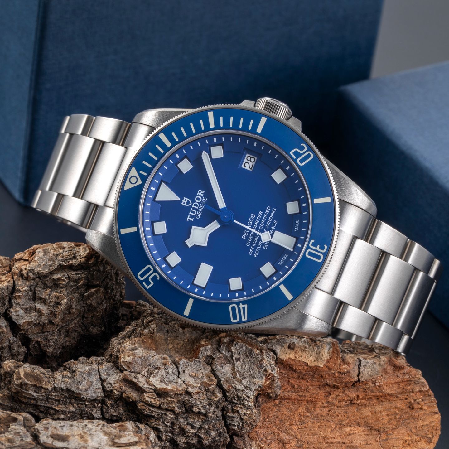Tudor Pelagos 25600TB (Unknown (random serial)) - Blue dial 42 mm Titanium case (2/8)