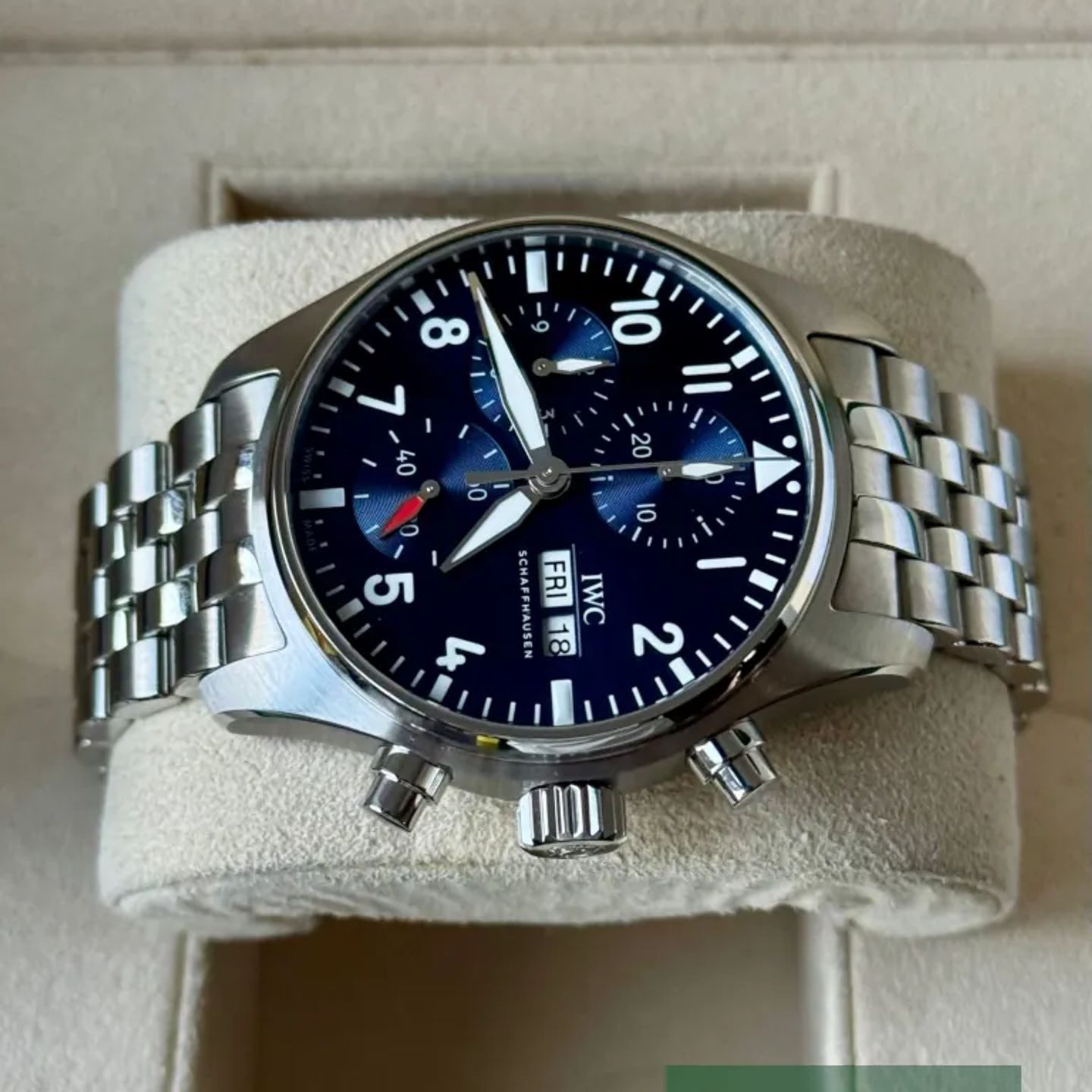 IWC Pilot Chronograph IW388102 - (4/7)