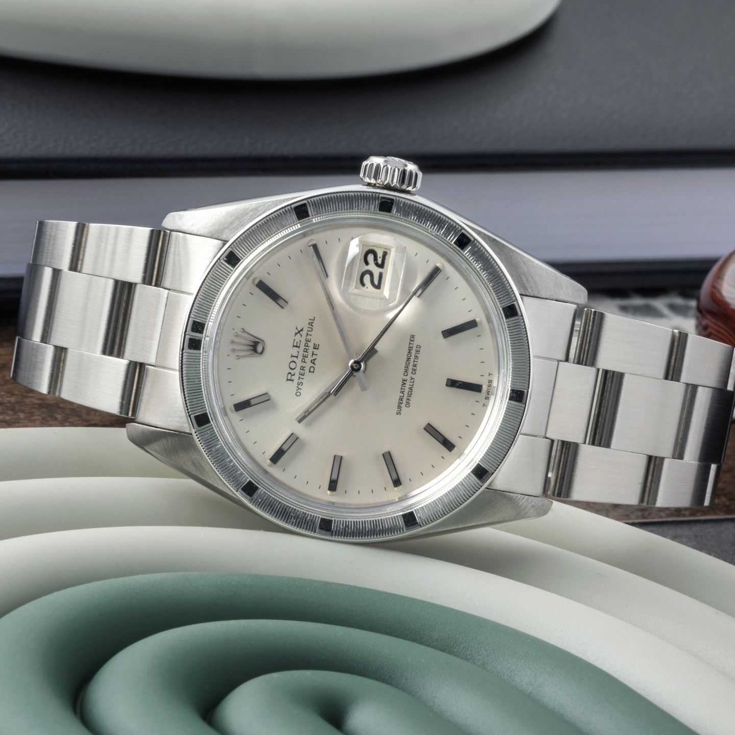 Rolex Oyster Perpetual Date 1501 (1979) - Silver dial 34 mm Steel case (2/8)